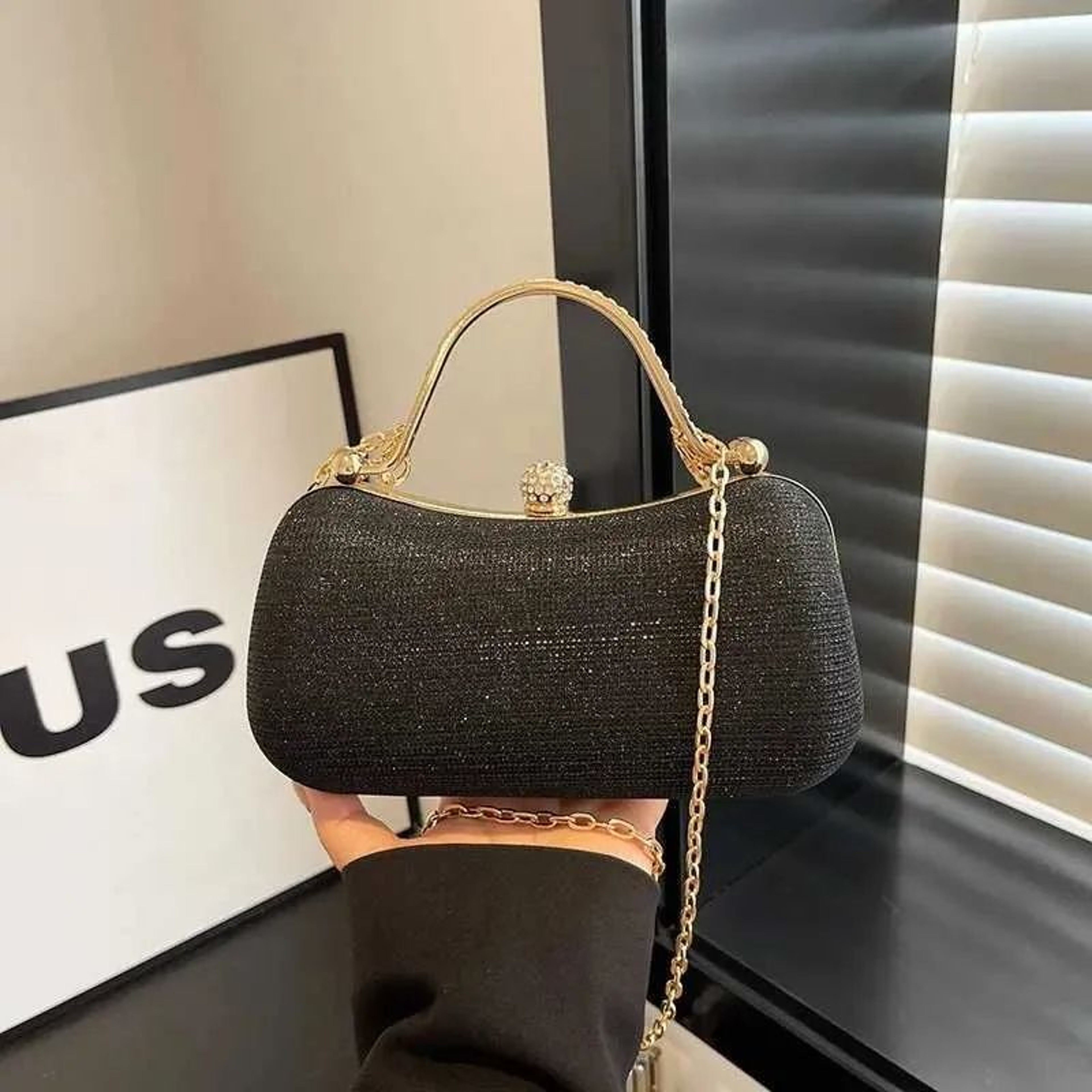 Women Sparkling Box Shoulder Bag With Chain Strap 0