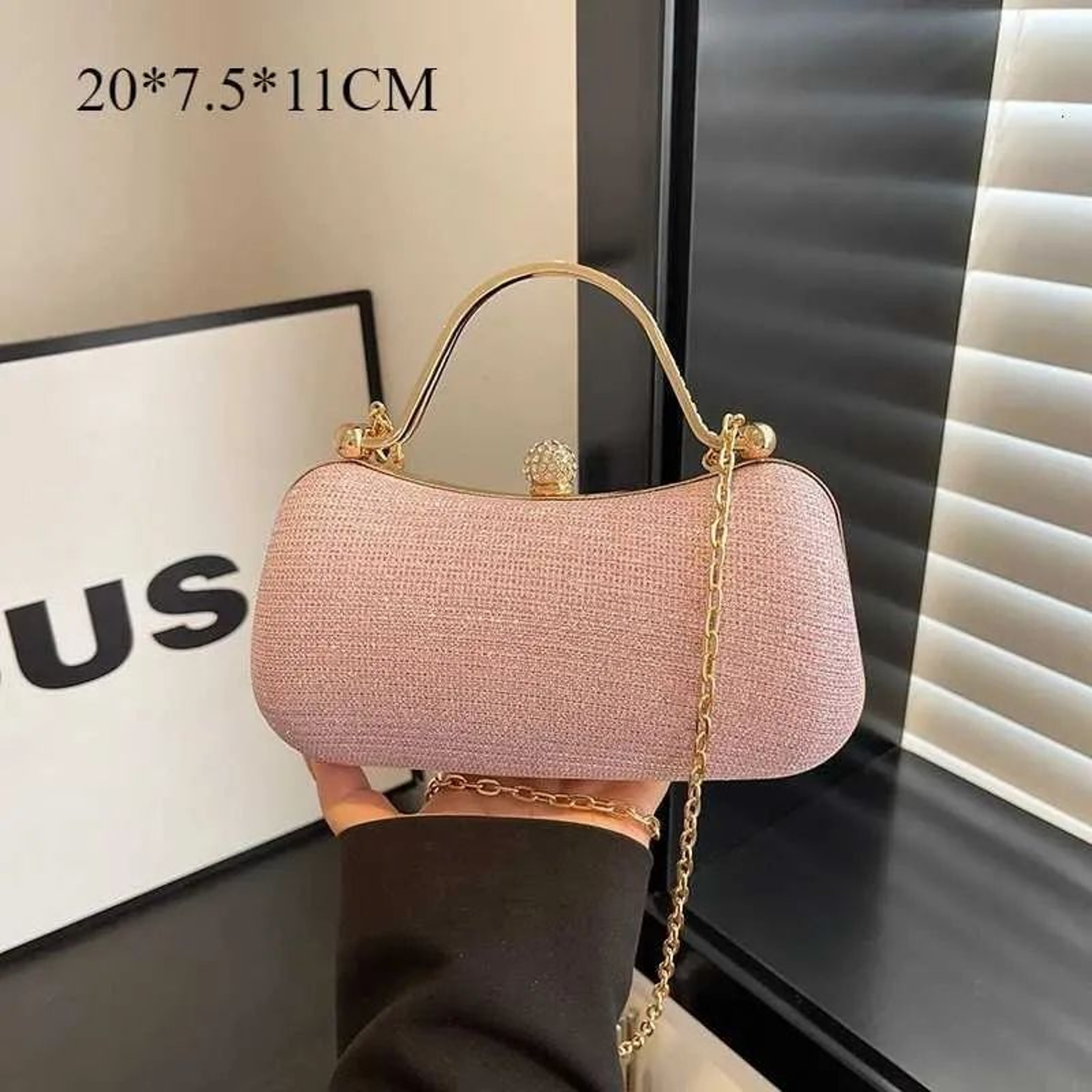 Women Sparkling Box Shoulder Bag With Chain Strap 3