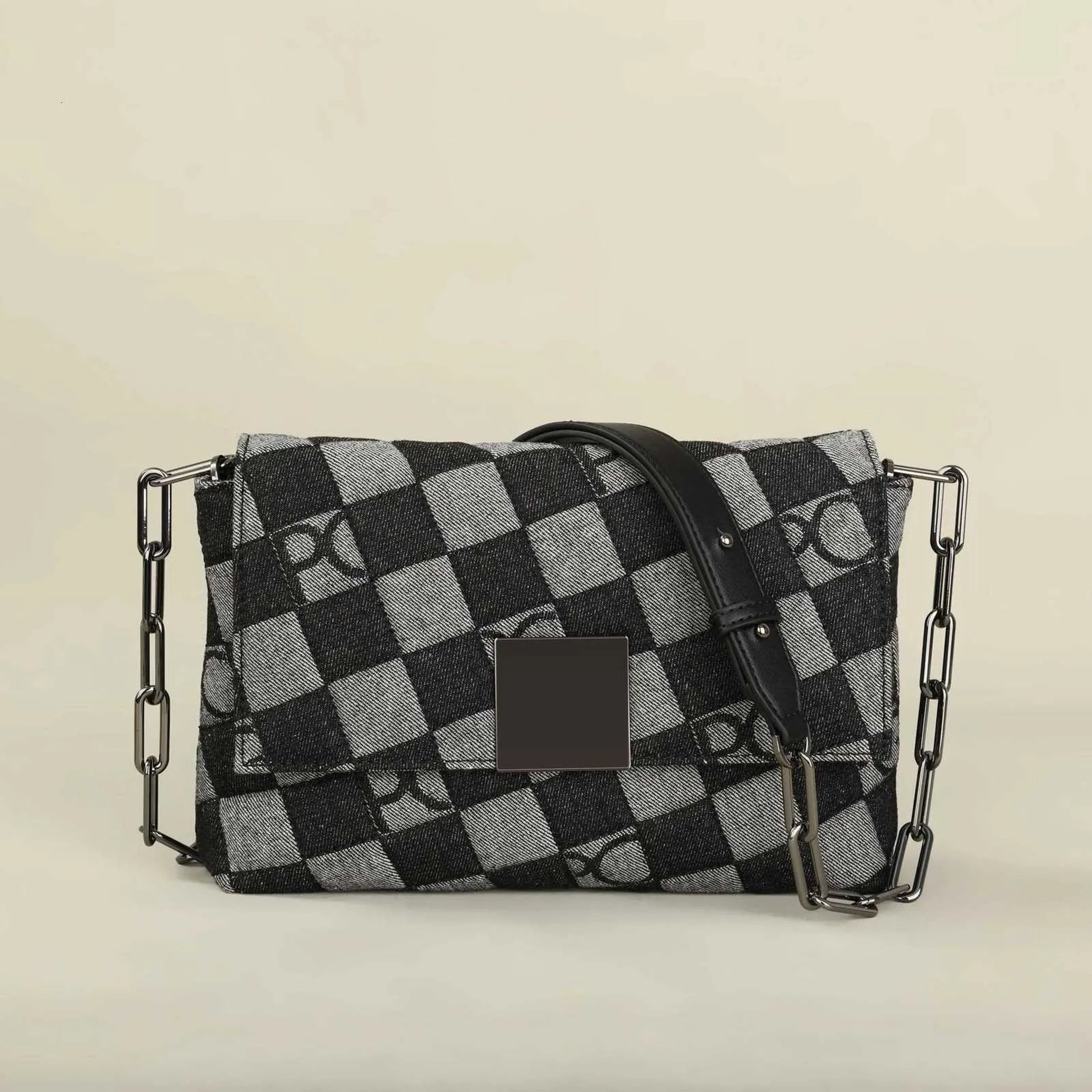 Women Luxury Style Crossbody Bag For Commuting And Everyday Wear 2