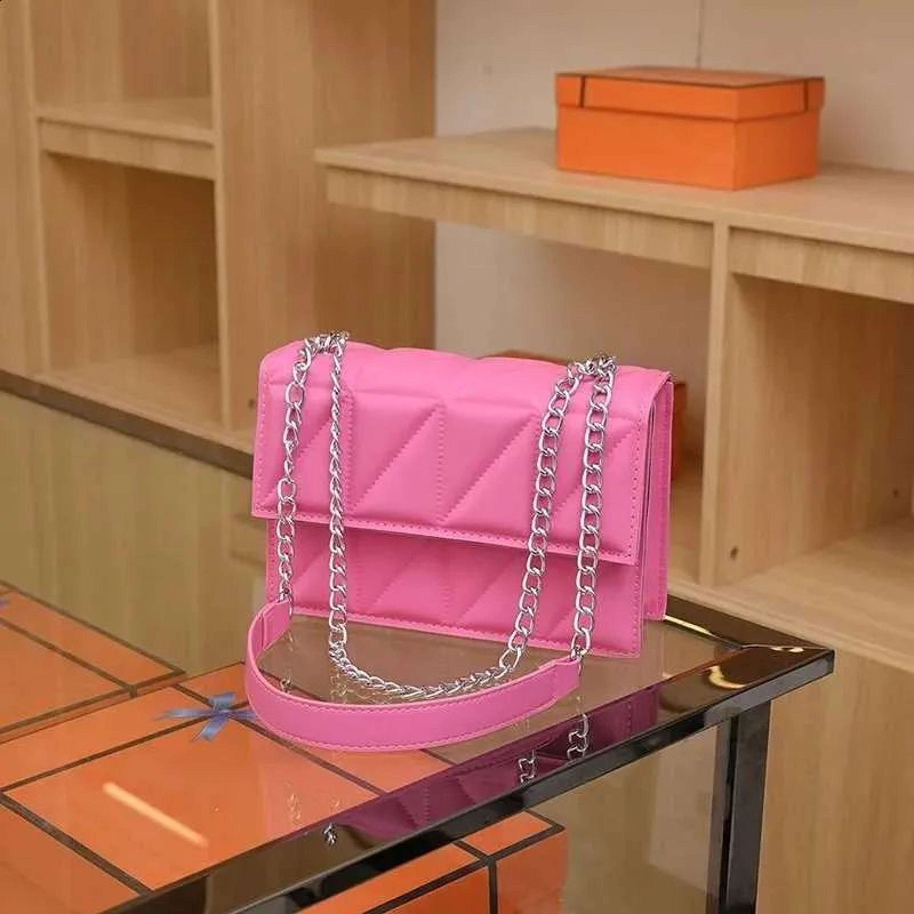 Womens Quilted Chain Shoulder Bag With Classic Flap Crossbody Design 0