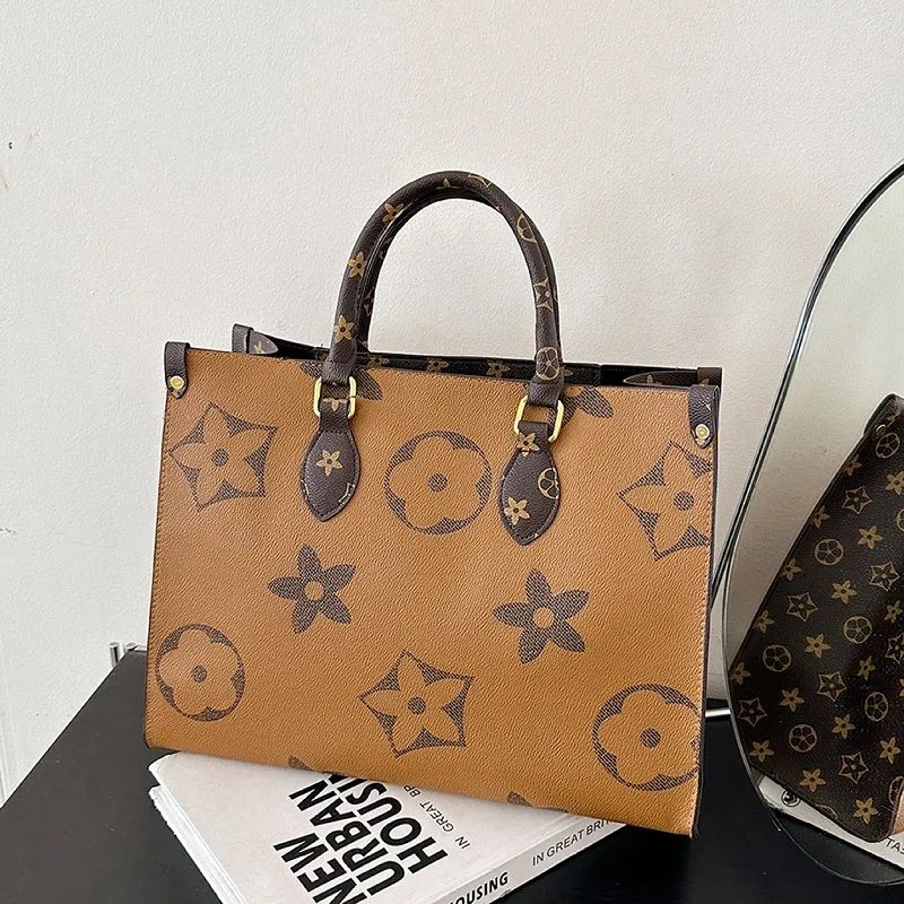 Womens Large Capacity Retro Print Tote Bag For Everyday Commuting 0