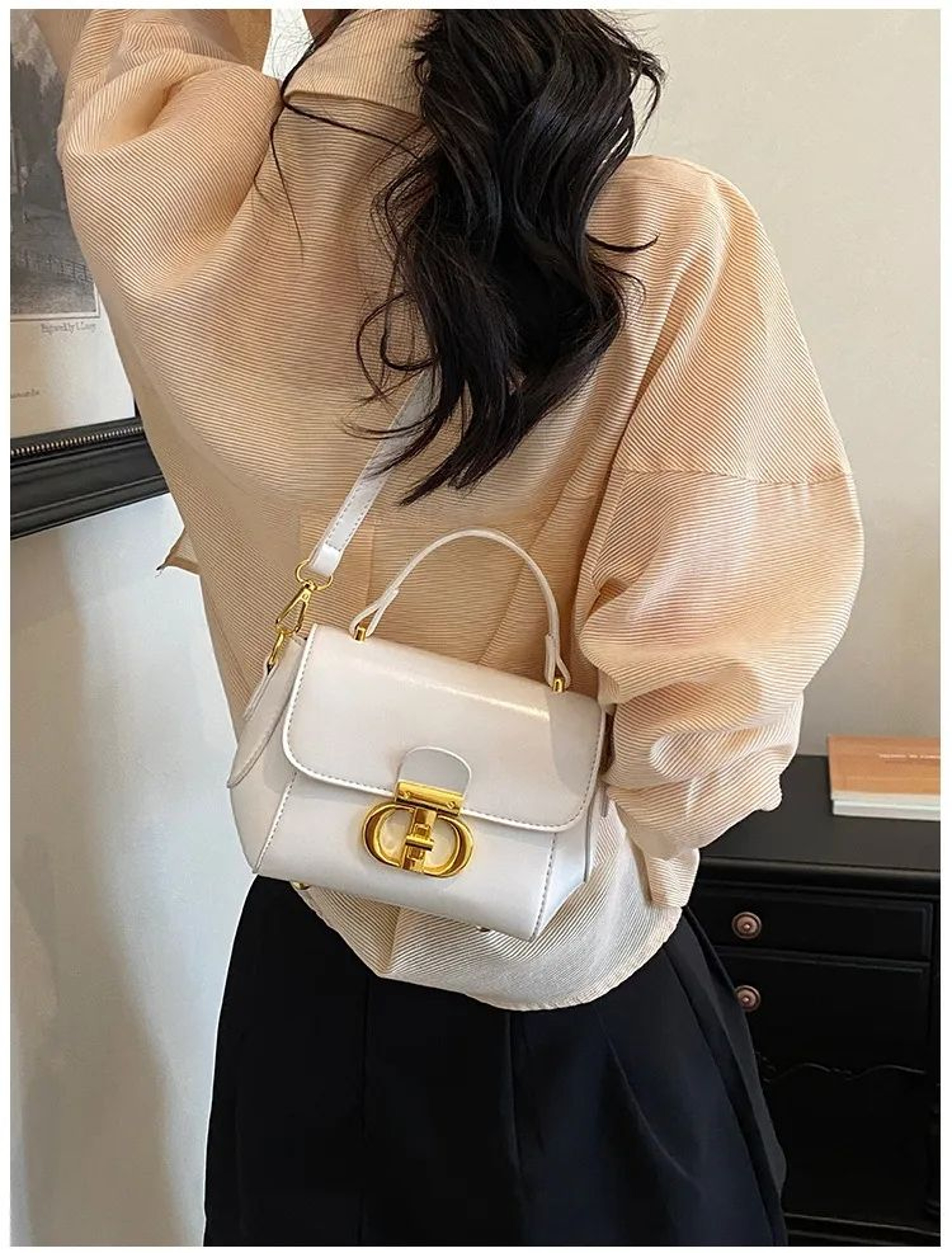 Women Large Capacity Square Crossbody Bag With Adjustable Shoulder Strap 3