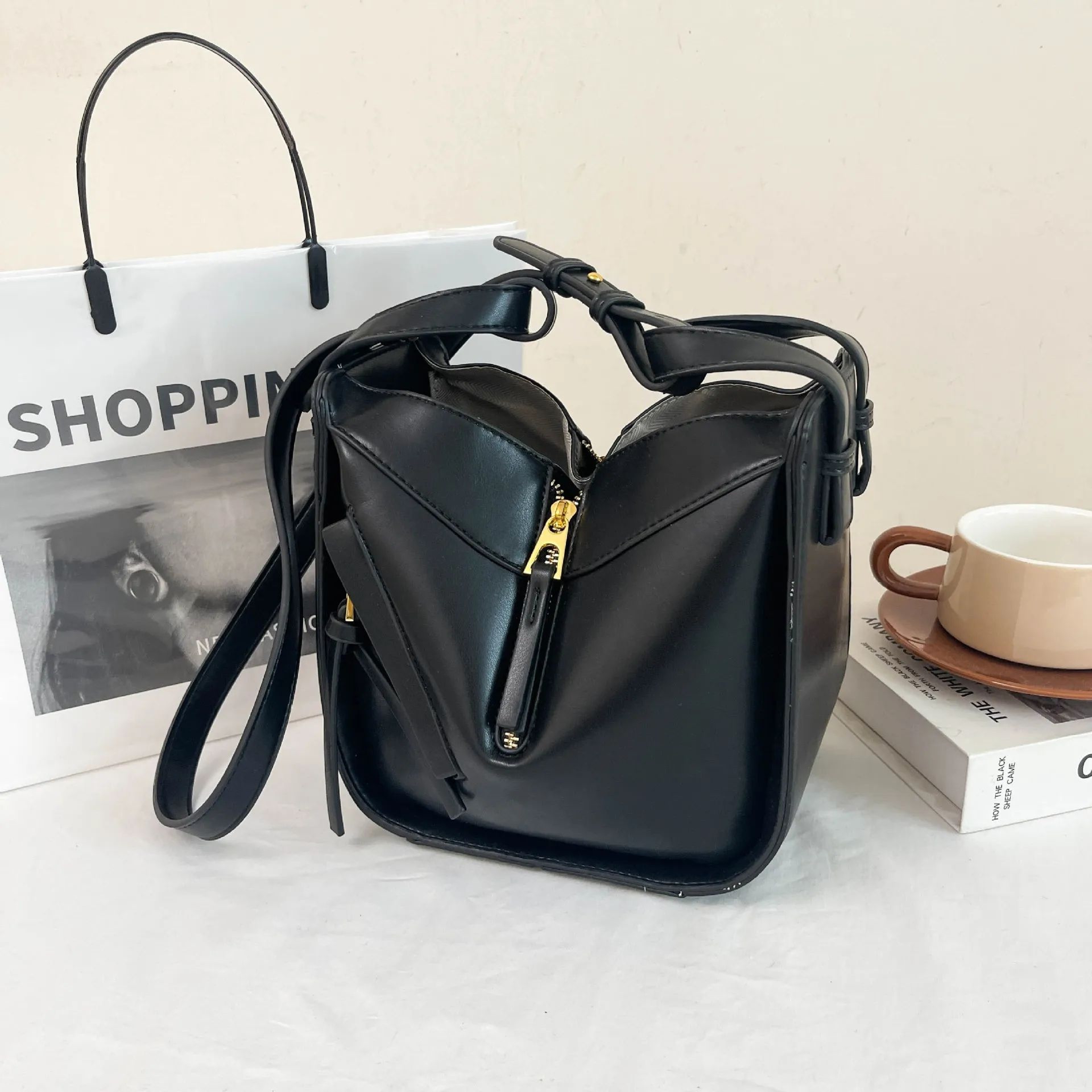 Women PU Leather Hammock Shoulder Bag And Crossbody Handbag 2
