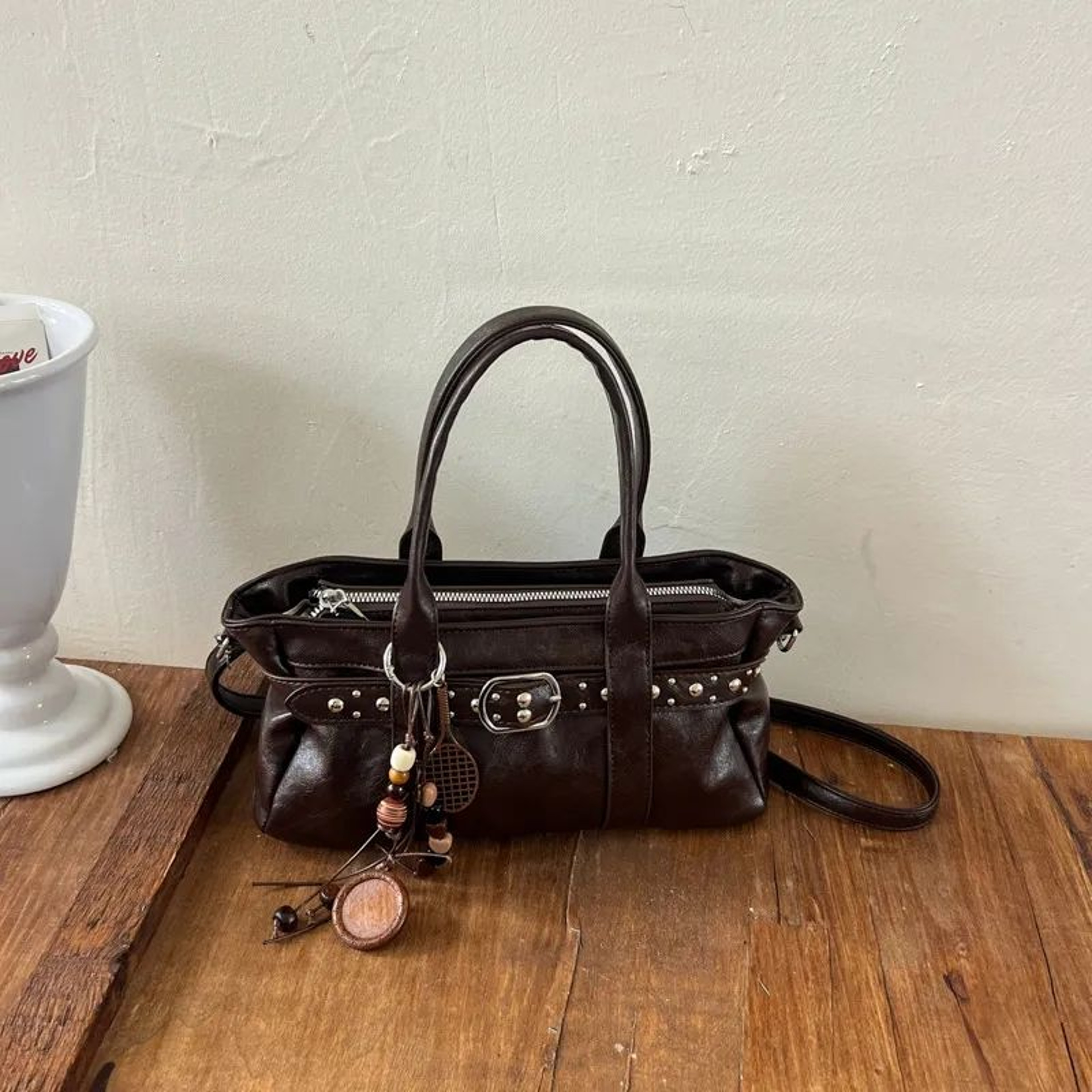 Womens Large Capacity Retro Shoulder Bag With Adjustable Crossbody Strap 3