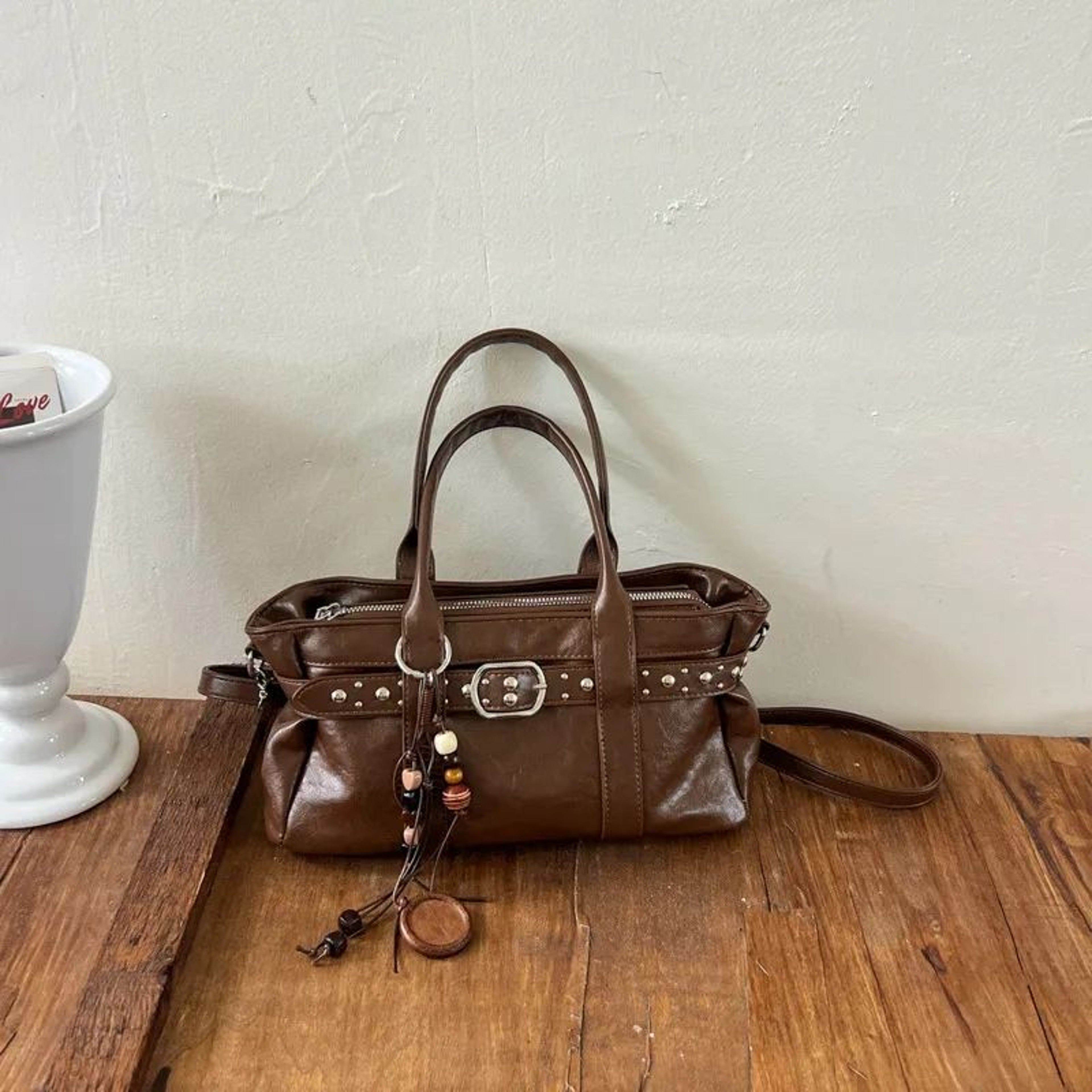Womens Large Capacity Retro Shoulder Bag With Adjustable Crossbody Strap 2