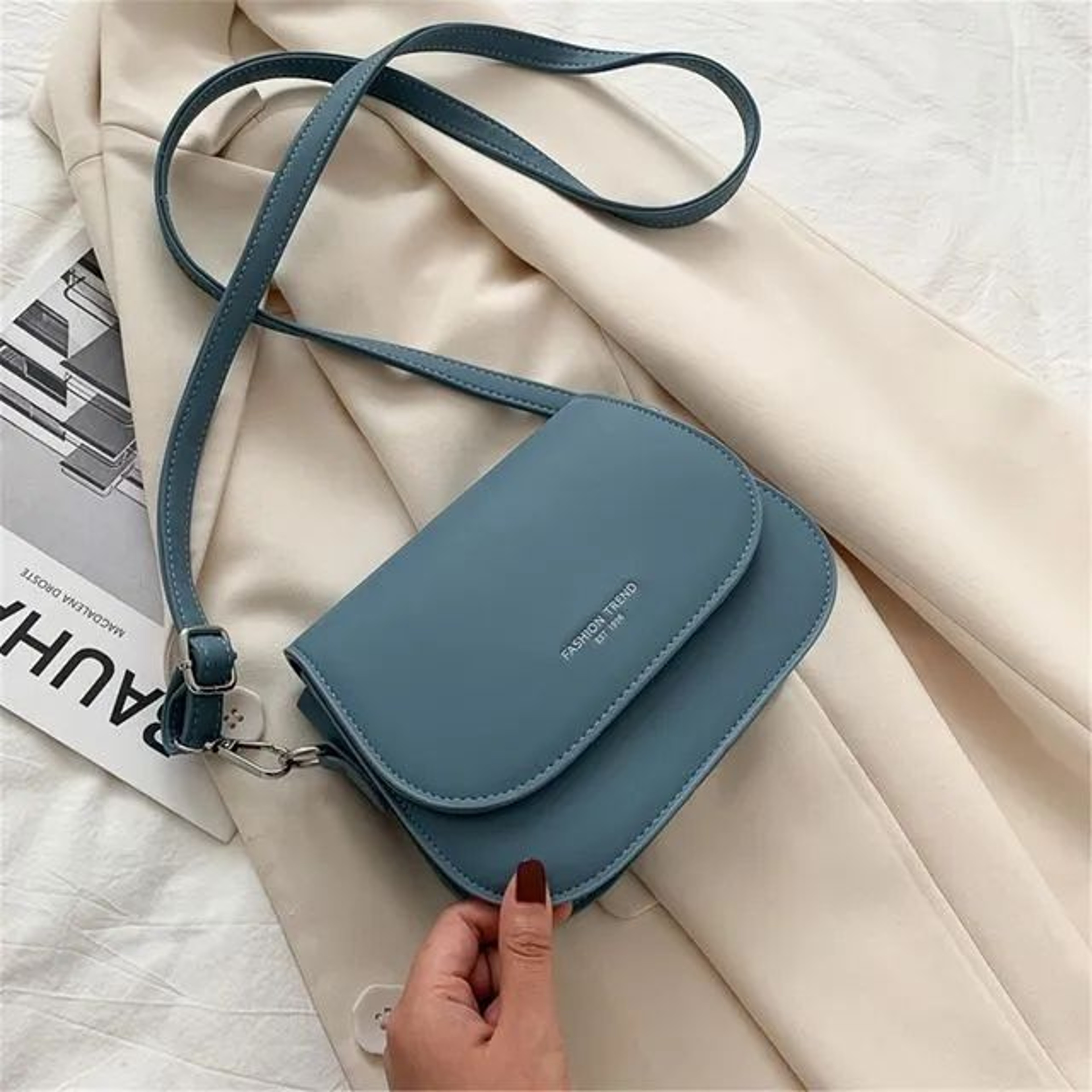 Women Small Crossbody Bag With Adjustable Strap And Solid Color Flap Design 0