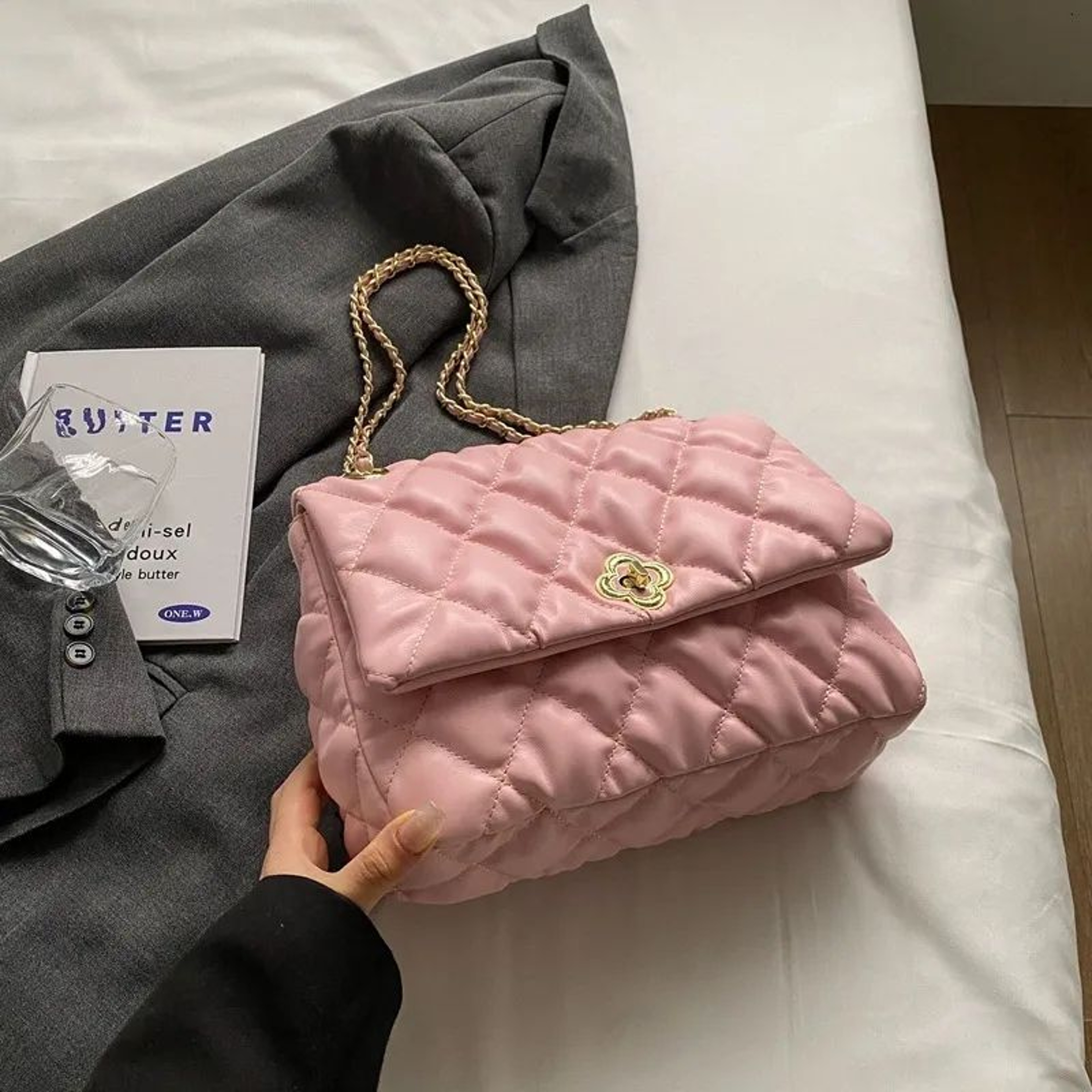 Quilted Denim Crossbody Bag For Women With Diamond Pattern And Adjustable Strap 0
