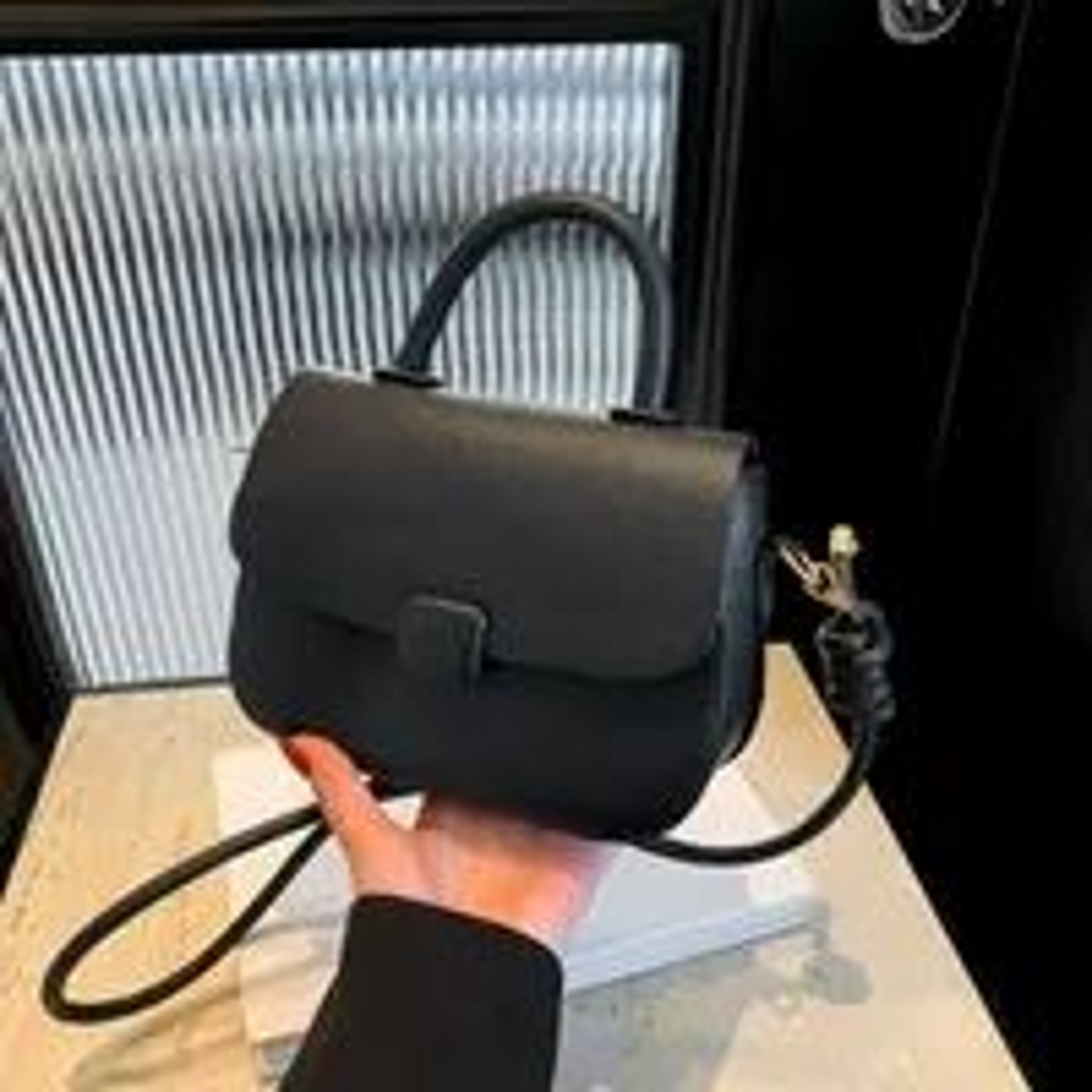 Fashionable Small Saddle Shoulder Bag With Handheld Design 0