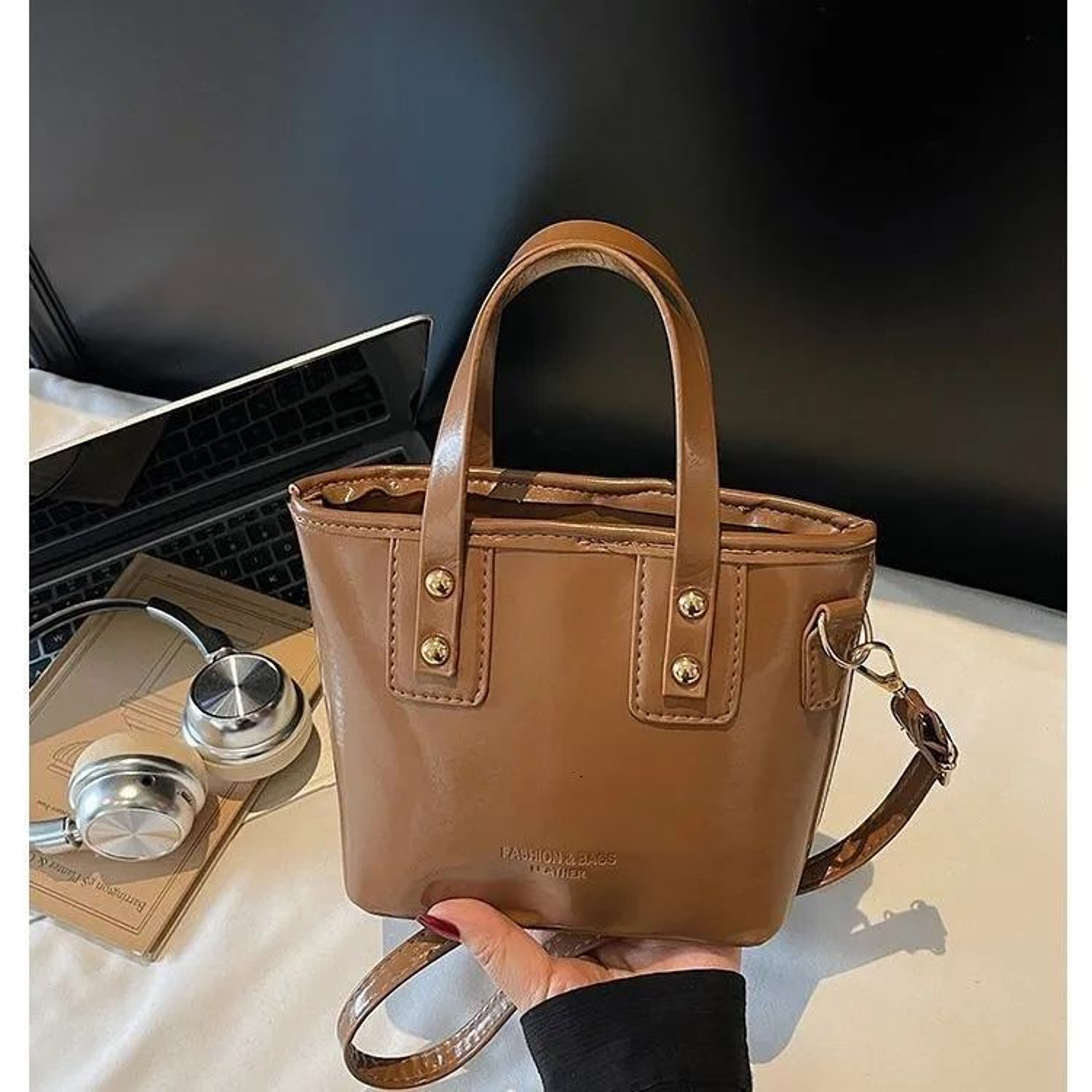 Vintage Womens Bucket Bag Shoulder And Crossbody Handbag 1
