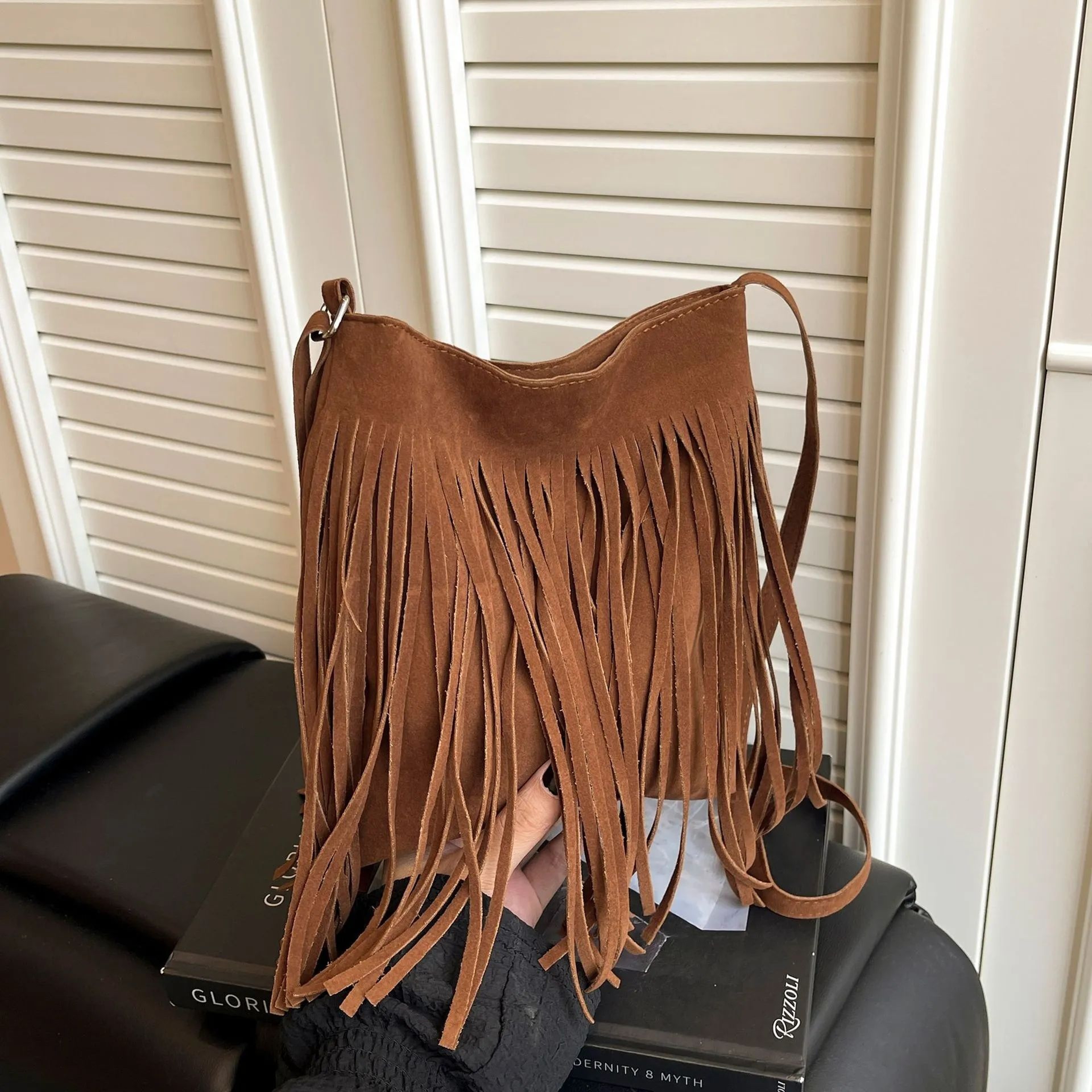 Womens Casual Underarm Shoulder Handbag For Everyday Commuting 2