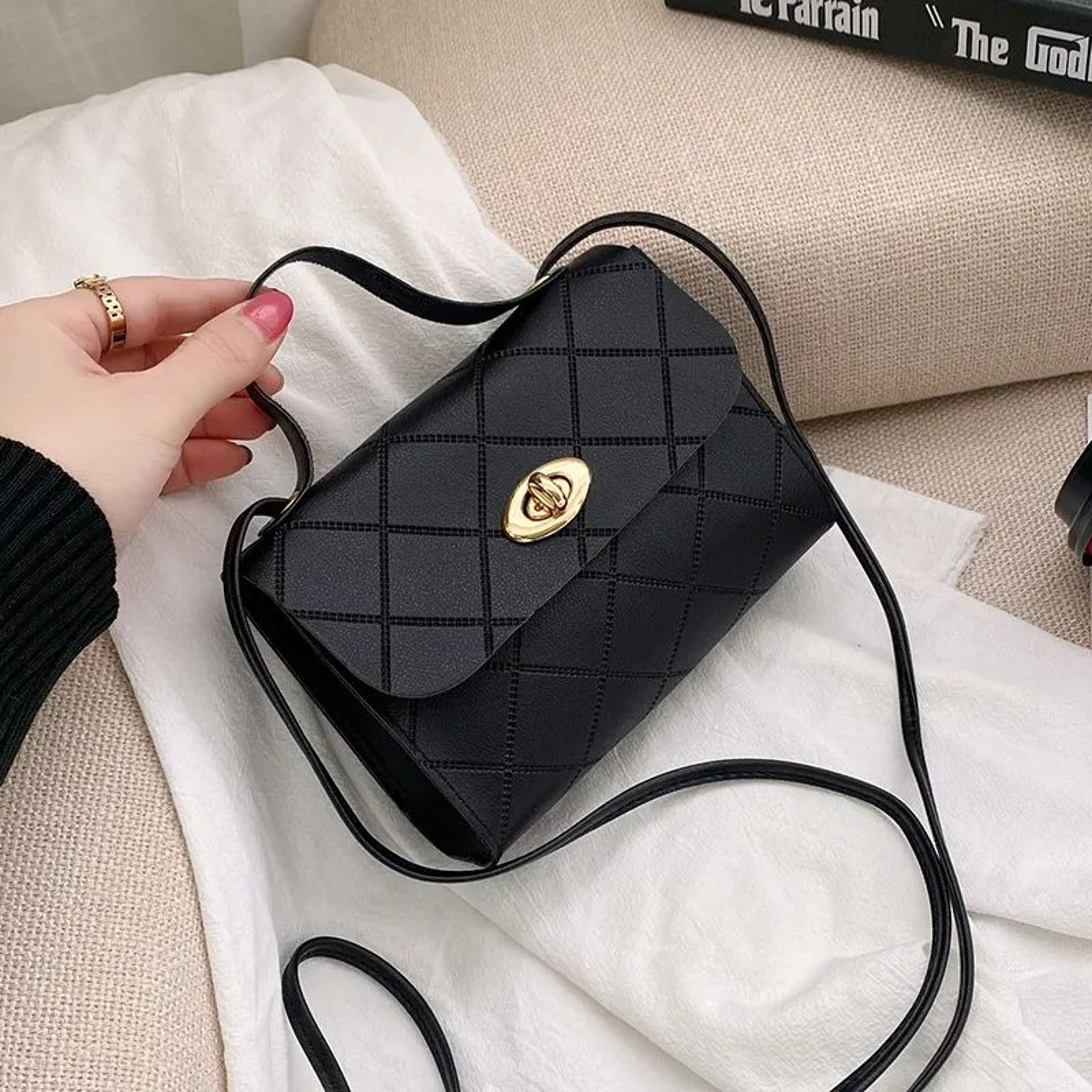 Women Mini Square Handbag With Diamond Grid Lock Detail And Crossbody Style 2