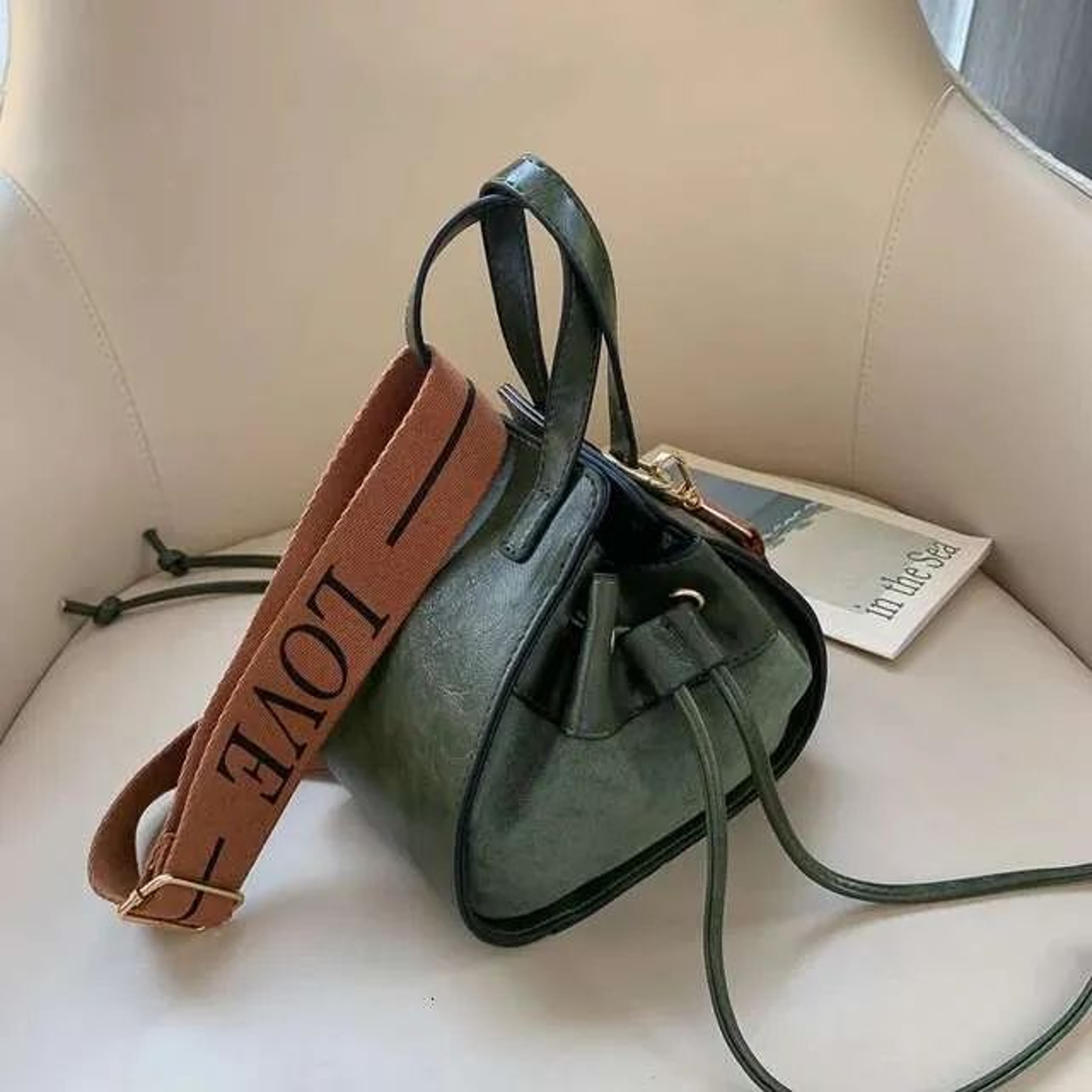 Vintage Women Leather Crossbody Mini Bucket Bag With Adjustable Strap 3