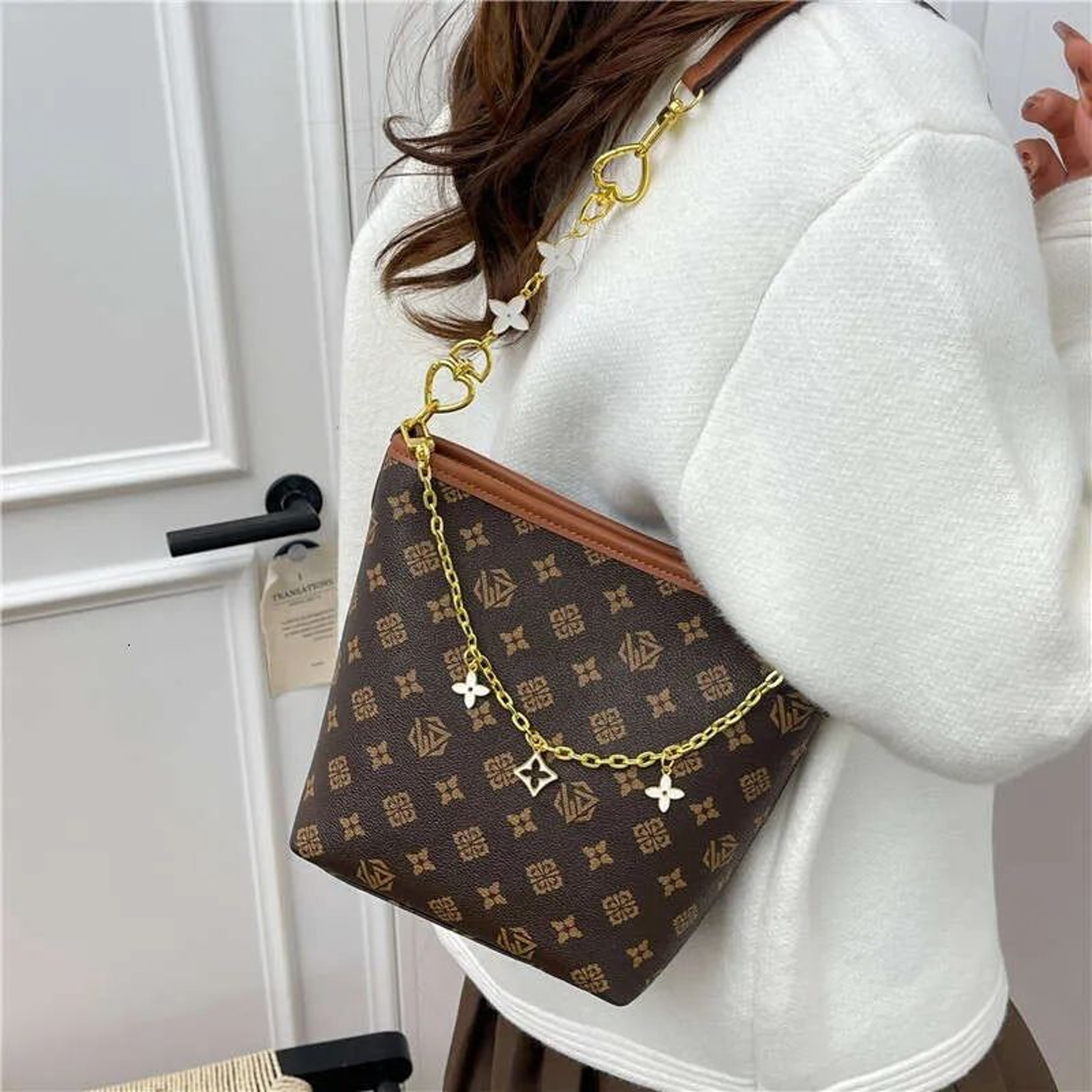 Vintage Monogram Bucket Bag For Women With Large Capacity And Shoulder Strap 5