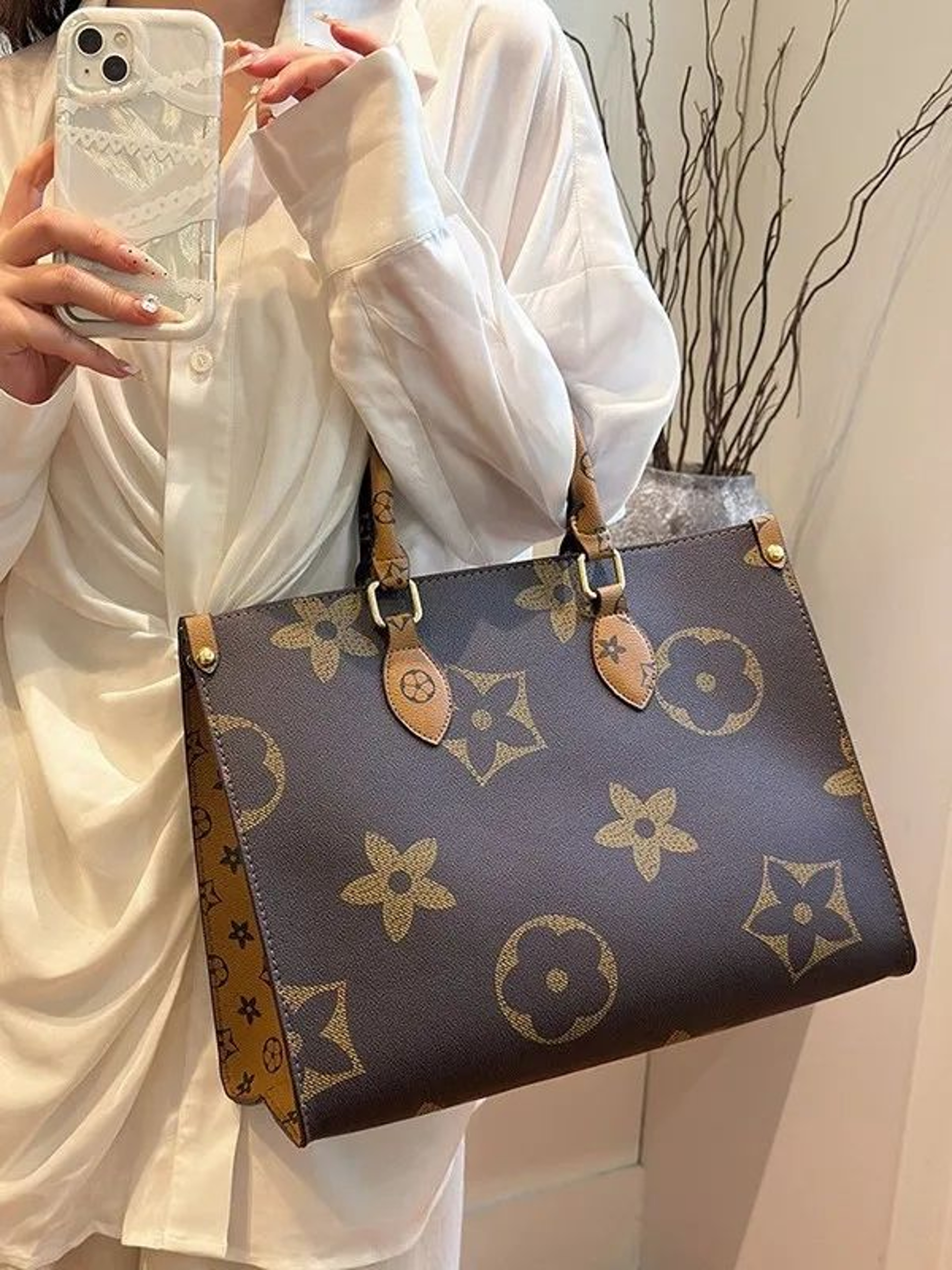 Retro Womens Shoulder Bag Large Capacity Elegant Everyday Handbag 2