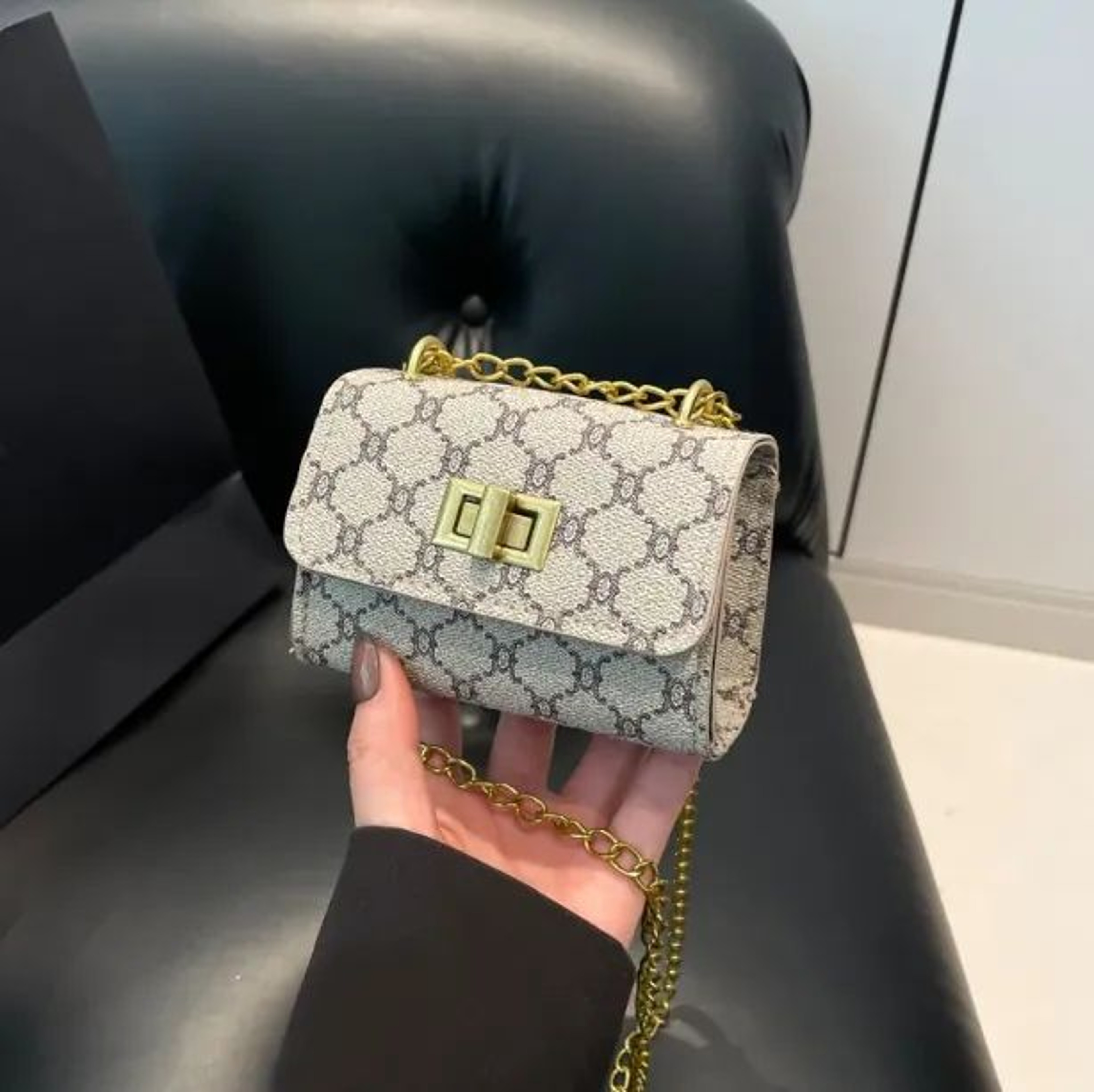 Womens Vintage Floral Mini Crossbody Bag With Chain Strap And TurnLock Closure 0