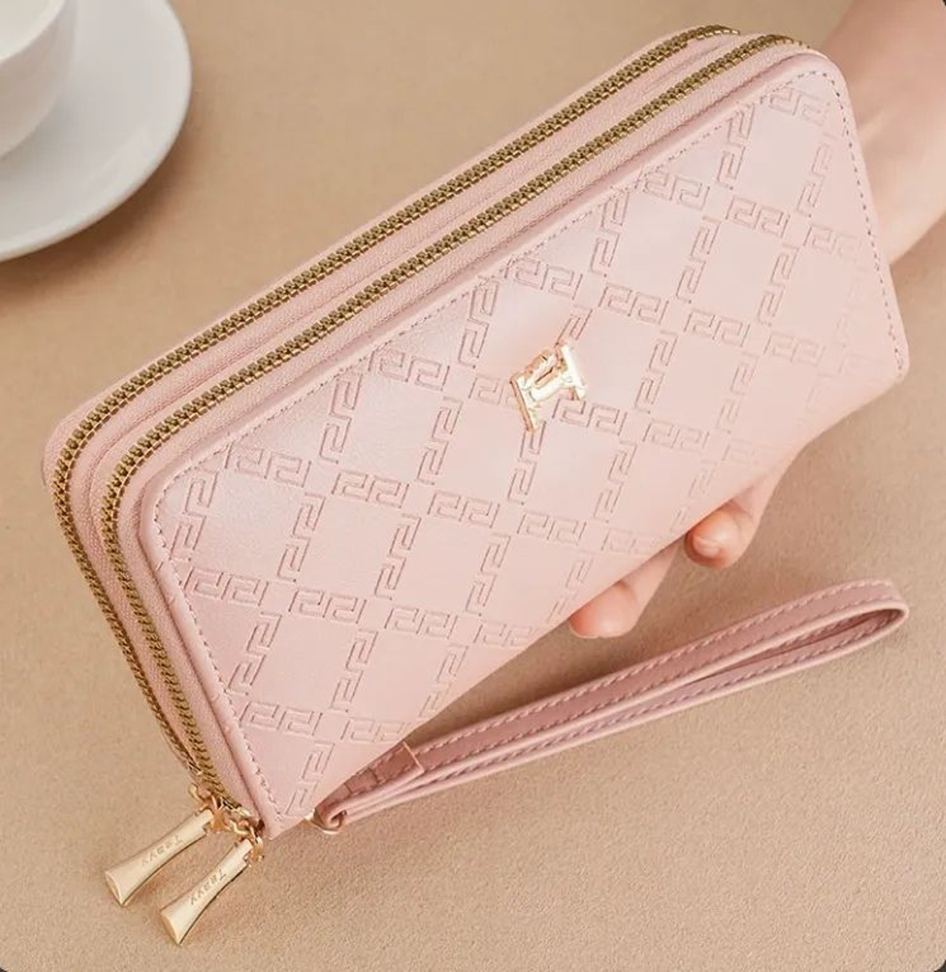 Women Long Wallet With Embroidery And Money Clip  Retro Matte Finish 1