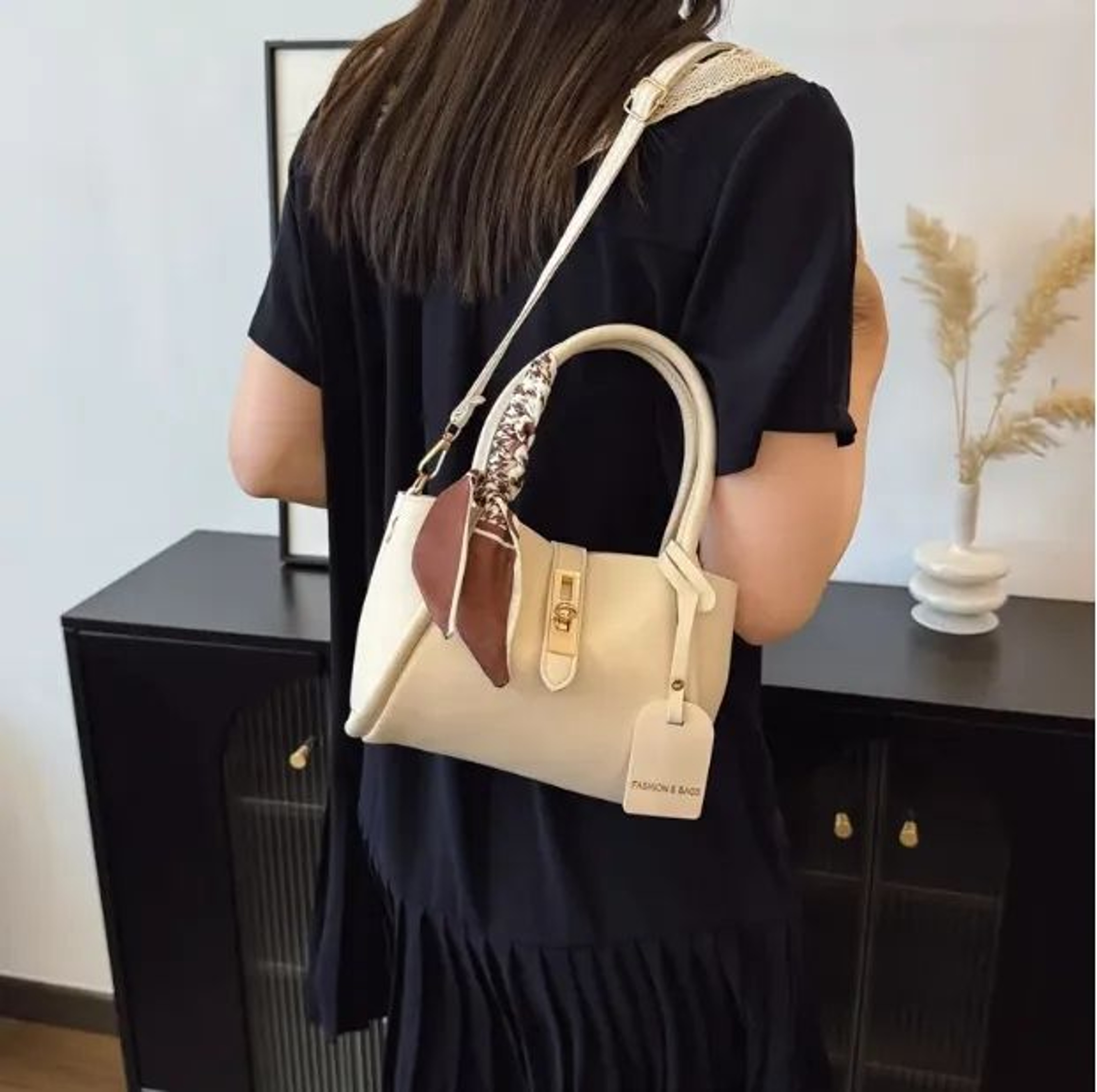 Women Large Capacity PU Leather Tote Bag With Scarf Decor And Metal Lock Buckle 3