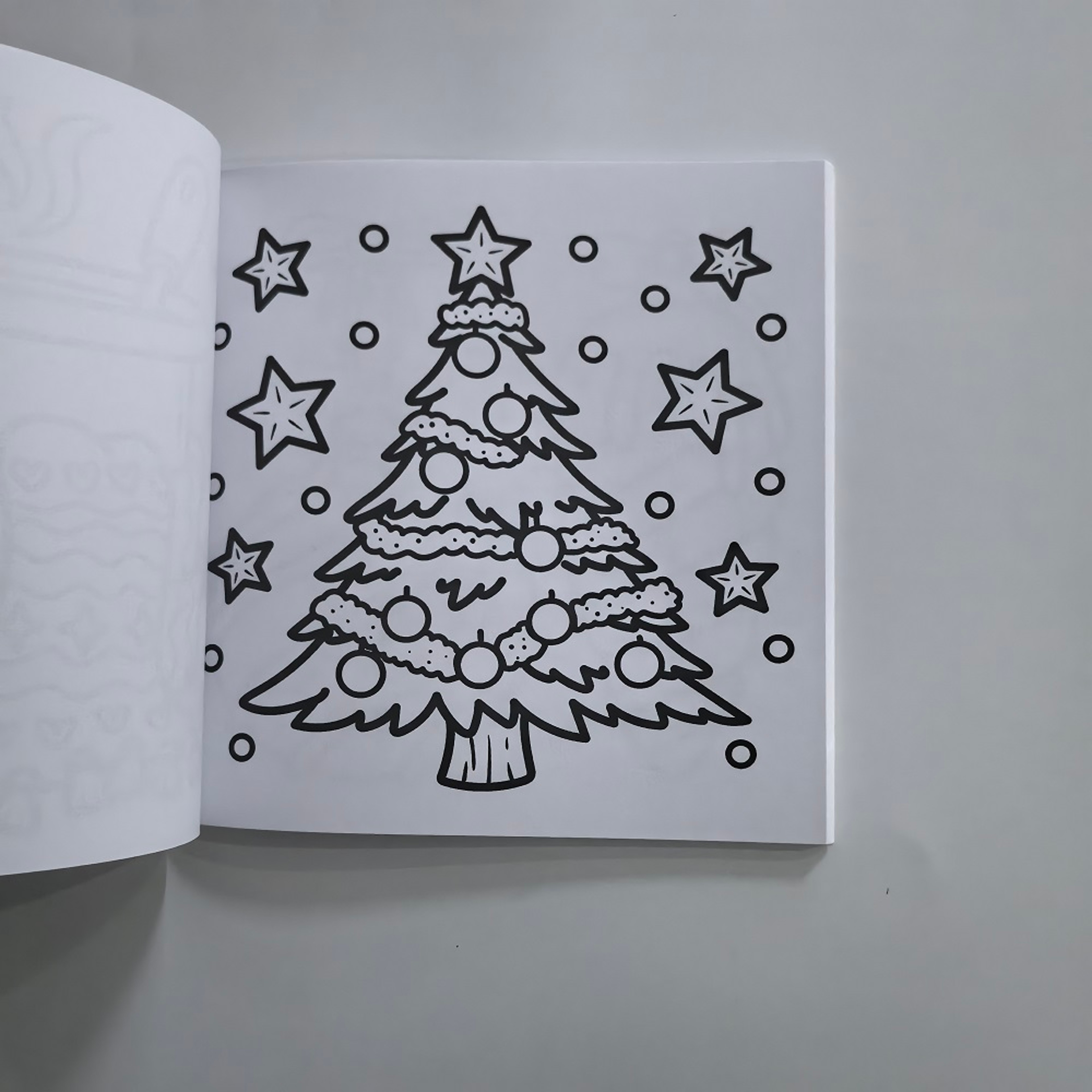 Cozy Girl Christmas Coloring Book for Adults, A Cute and Easy Drawing Book, The Perfect Gift for Party and Birthday – view 4