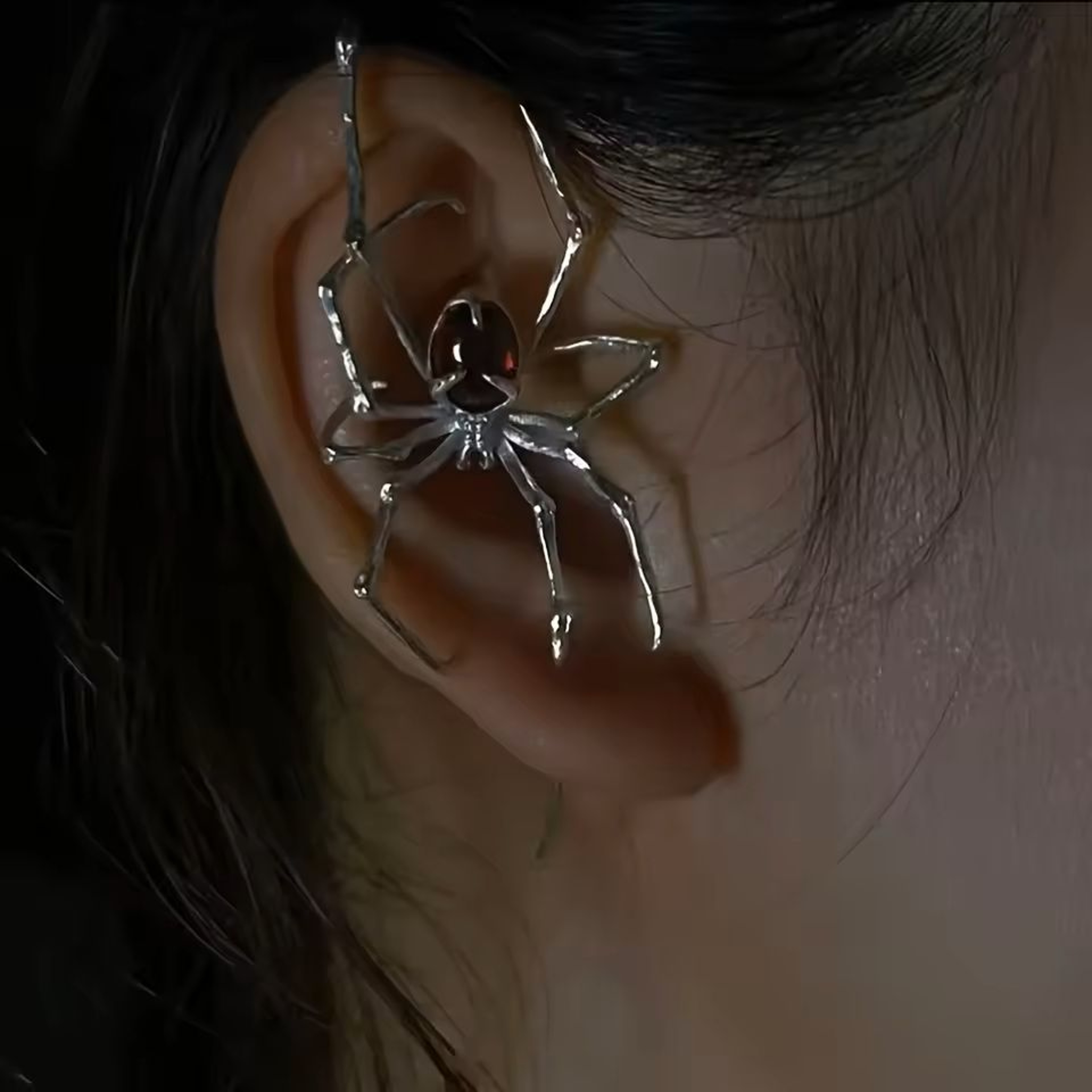 Gothic Dark Spider Crawl Pendant Edgy PunkStyle Unisex Necklace For Halloween  Alternative Fashion 0