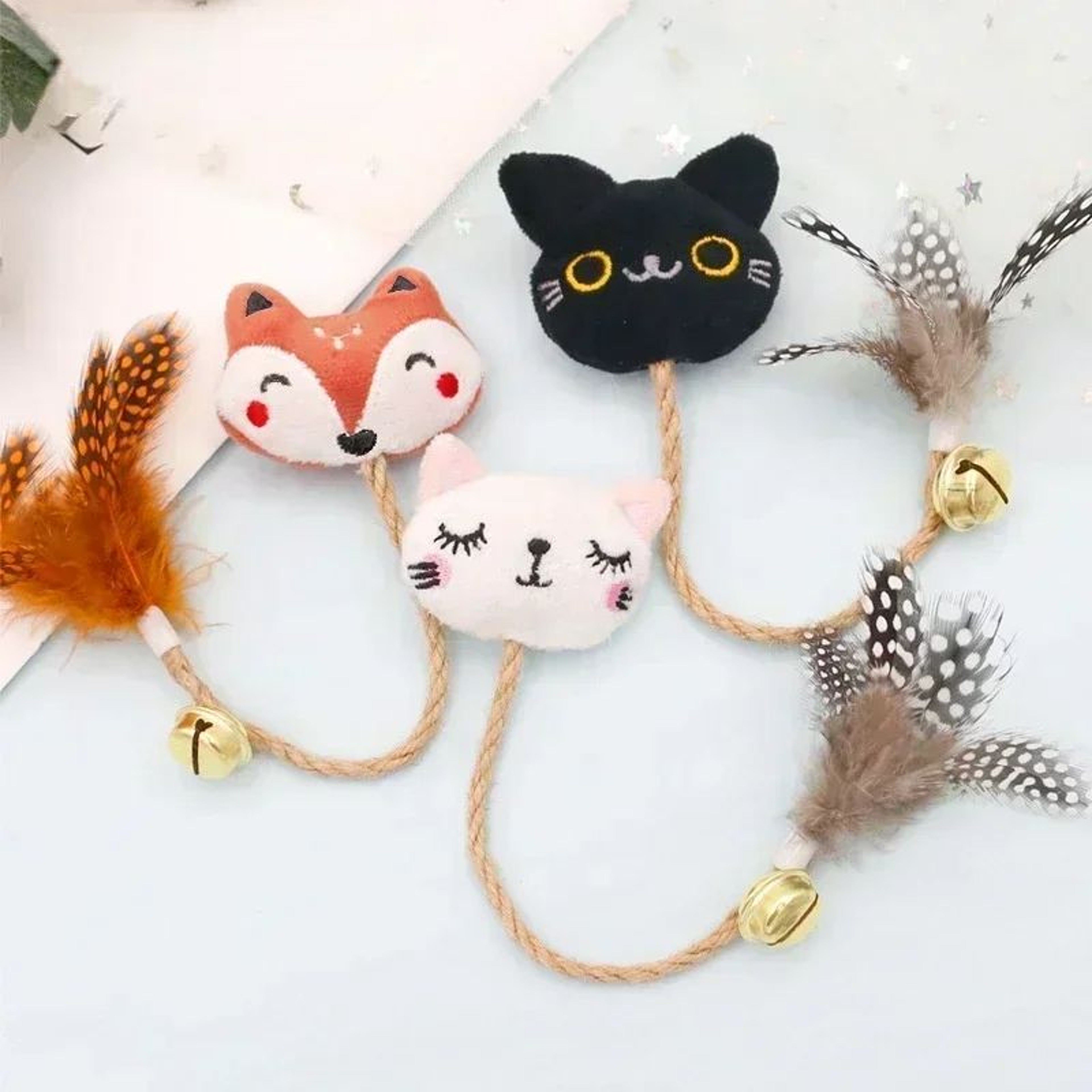 Catnip Feather Bell Chew Toy With Hemp Rope  Teething Dental Molar Stick For Kittens  Cats 0
