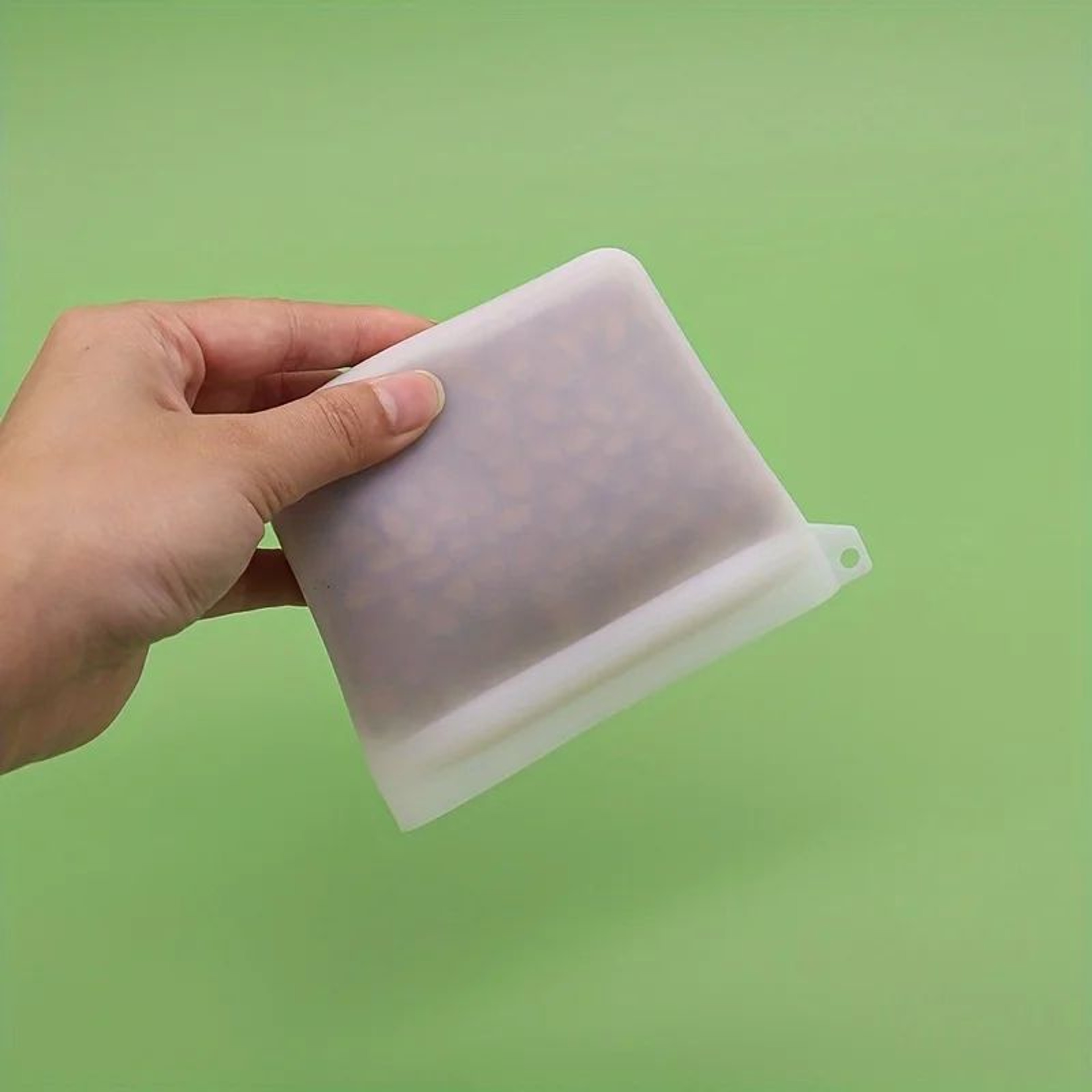 Moisture Resistant Spill Proof Pet Treat Pouch With Carry Loop  Portable Dog Snack Storage For Hiki 1