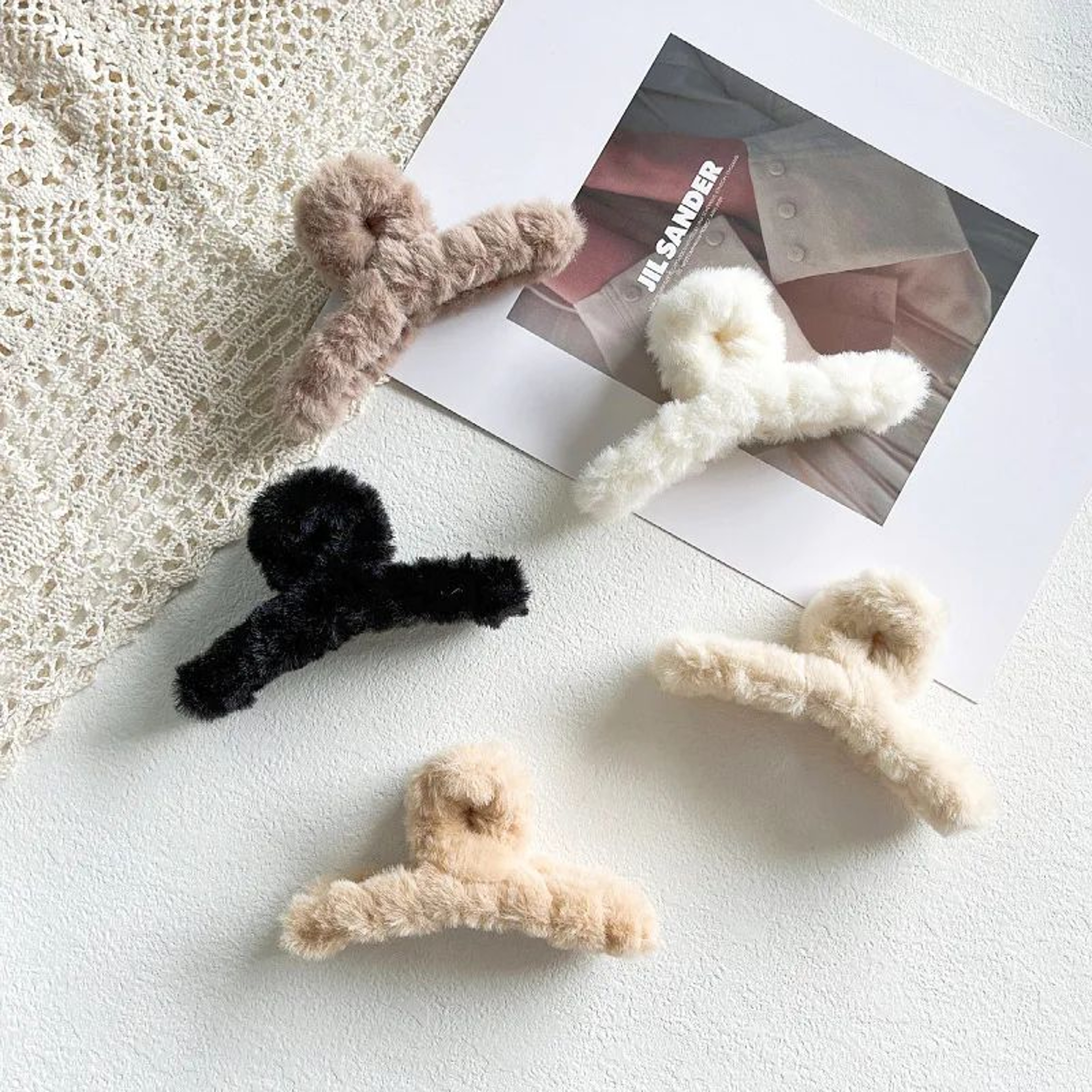 Elegant Plush Hair Clip Claw  Extra Large Korean Faux Rabbit Fur Hair Grab For Women Soft Cute Fash 1