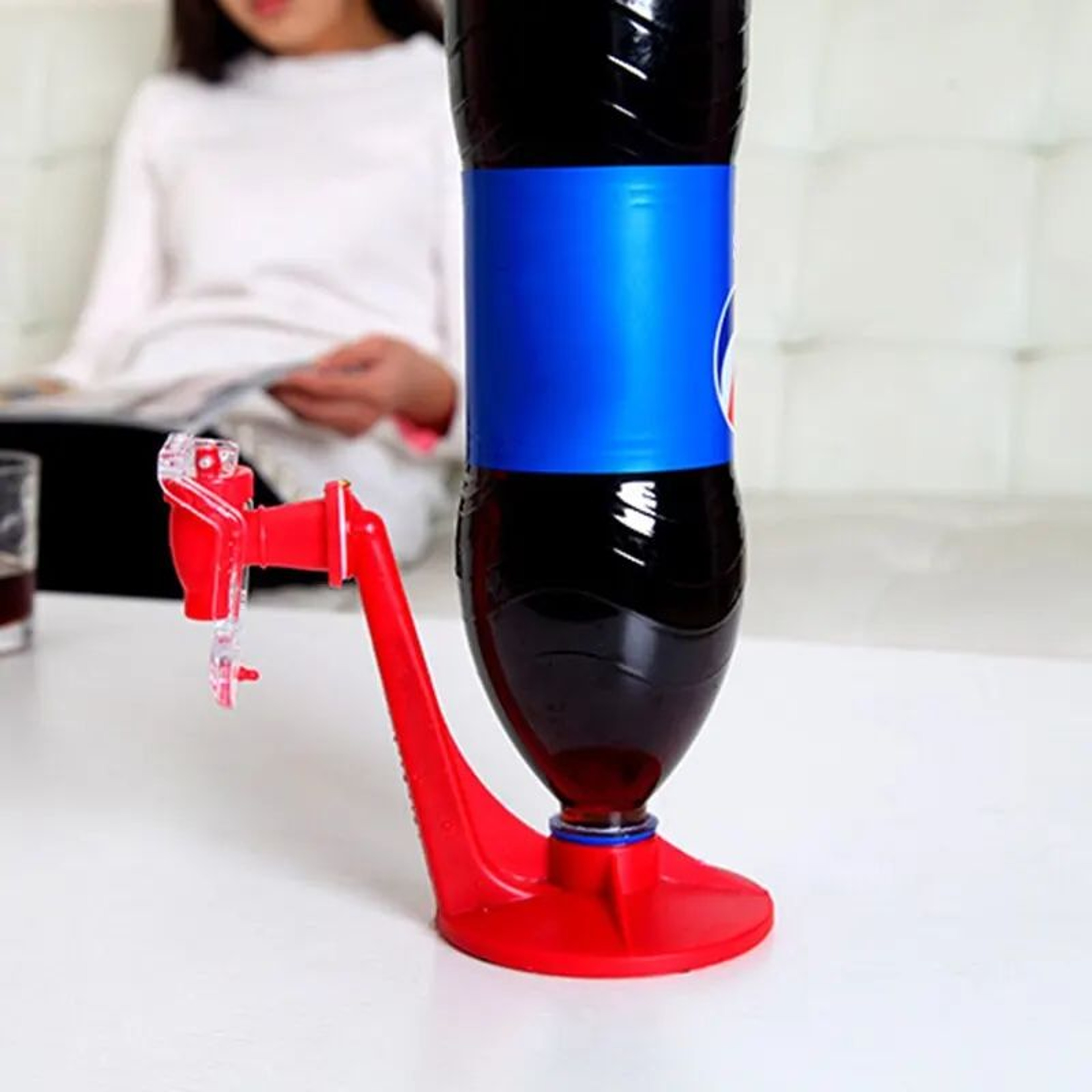 Portable Manual Pressurized Soda Dispenser Upside Down Cola Bottle Drink Machine Creative Carbonate 5