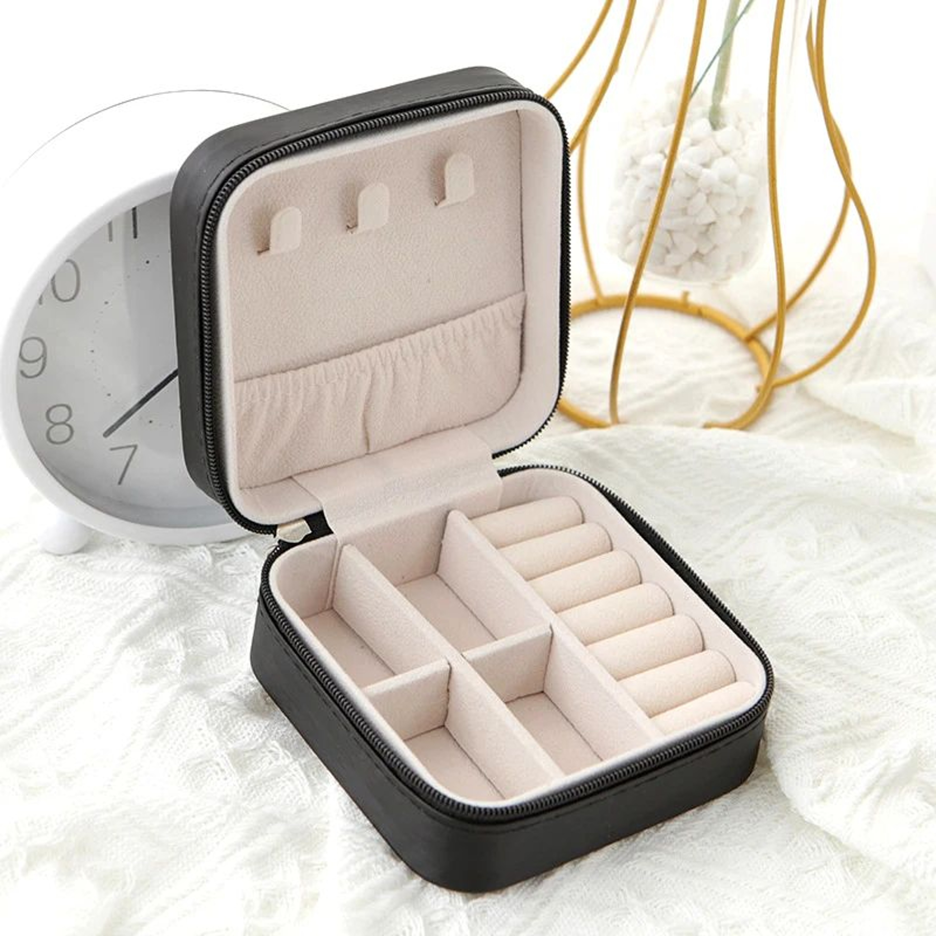 SingleLayer PU Leather Travel Jewelry Box  Compact Zipper Organizer Case 0