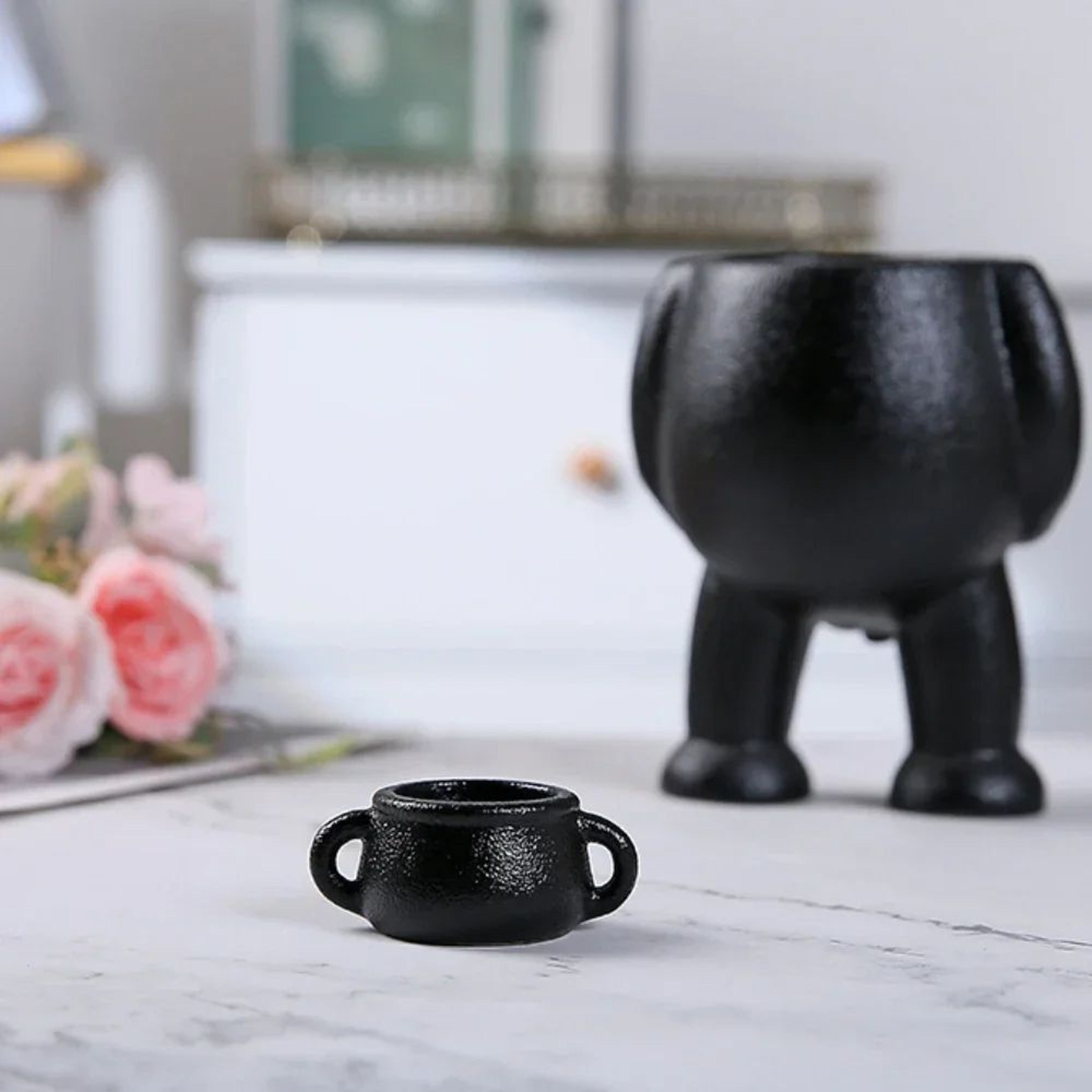 ArtMuse Ceramic Succulent Planter  Modern Light Luxury Human Face Decorative Flowerpot 4