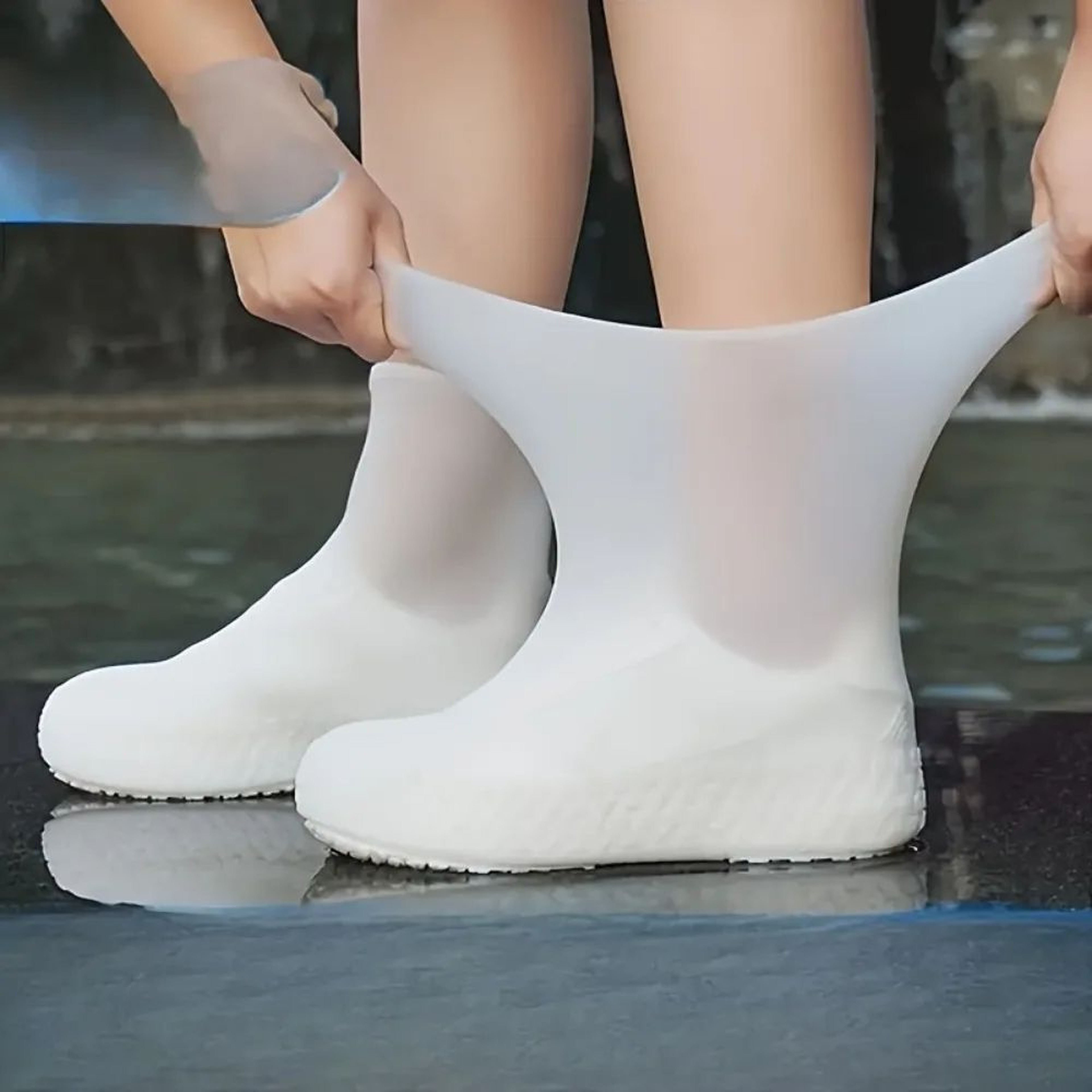 RainShield Pro Waterproof Silicone Shoe Covers  Reusable NonSlip Rubber Rain Boot Protectors 1 Pair 1