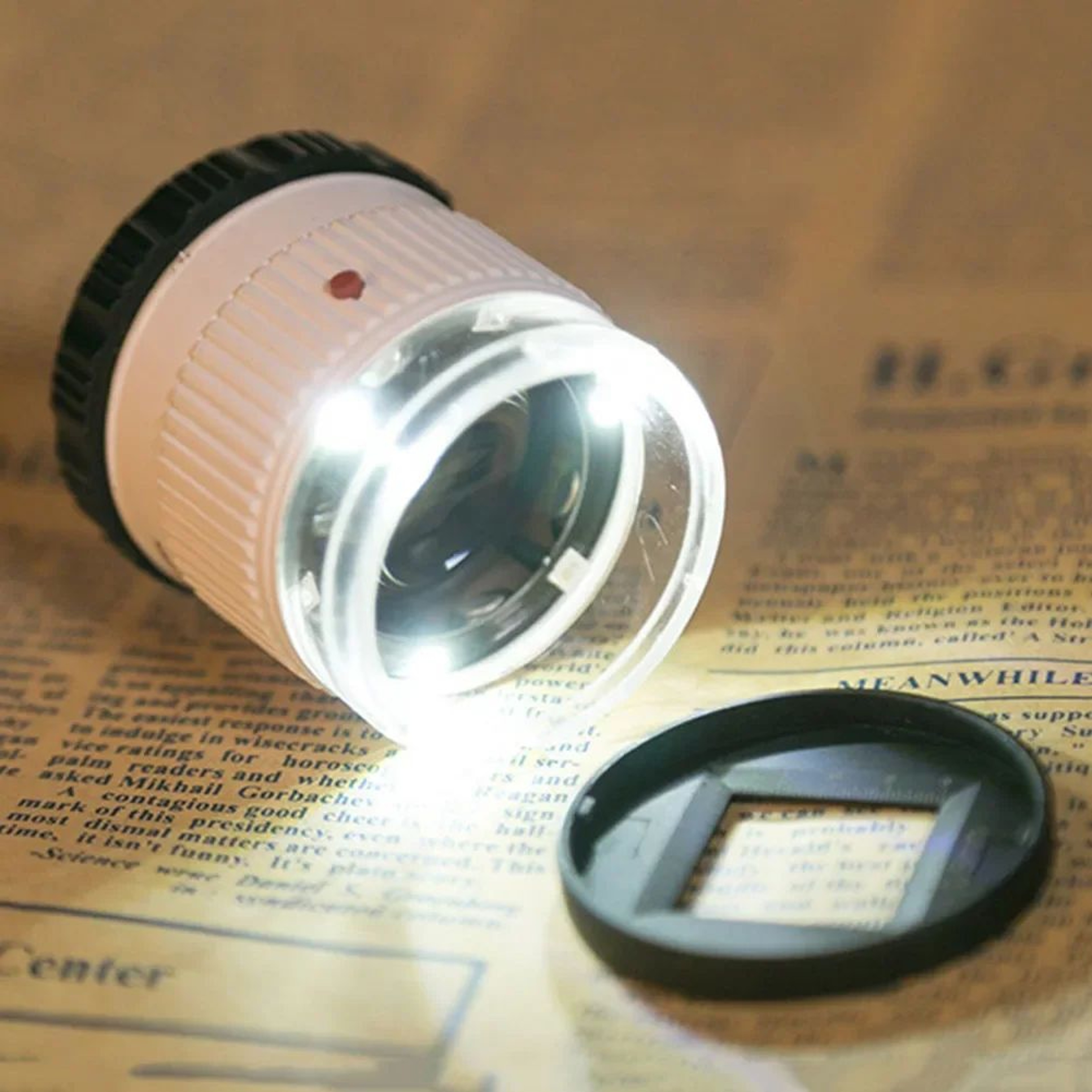 30X LED UV Handheld Jewelry Loupe  Adjustable Optical Magnifying Glass For Watch Repair  Currency D 3