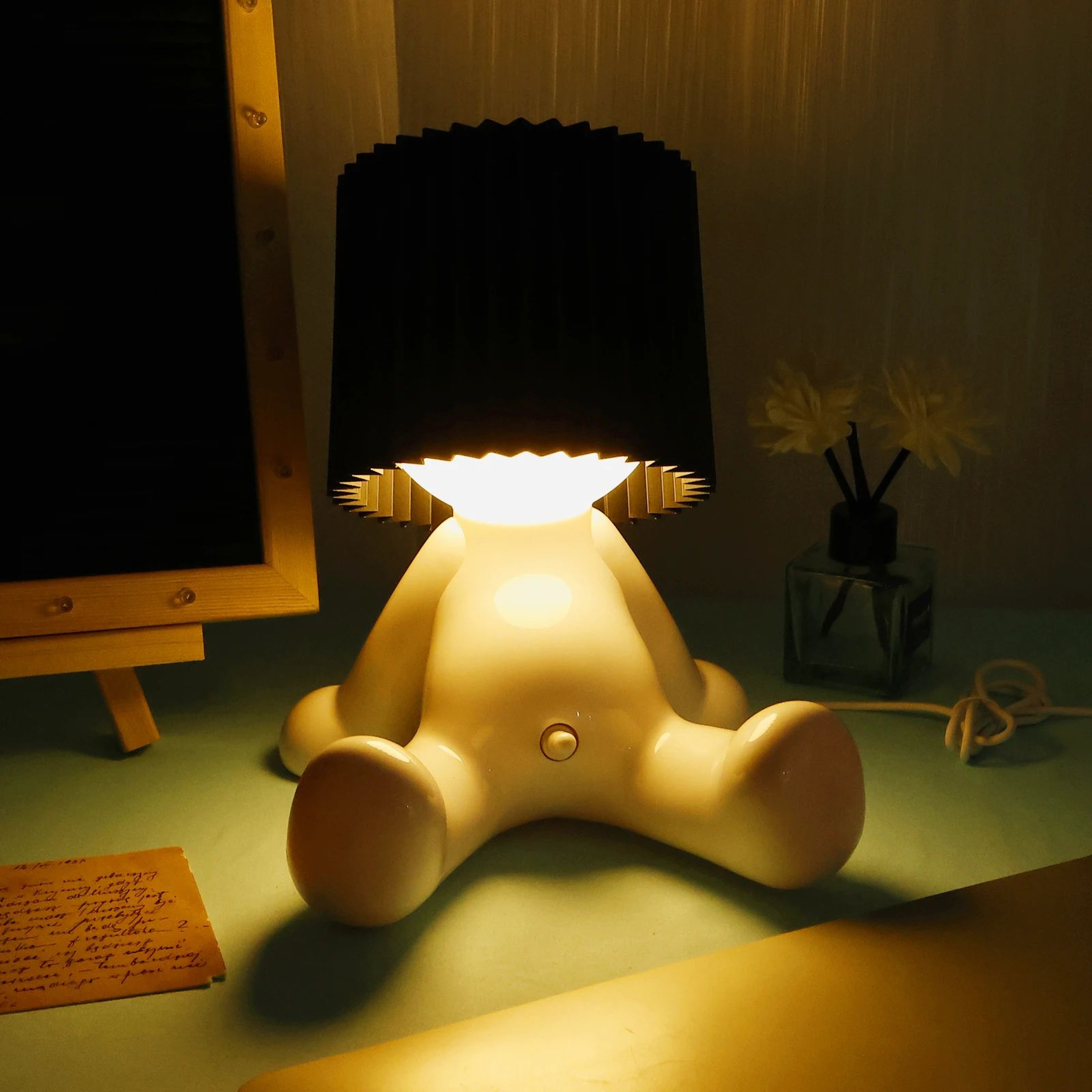 Creative Shy Boy Table Lamp  Funny Naughty Boy Night Light For Bedroom  Desk Decor 0