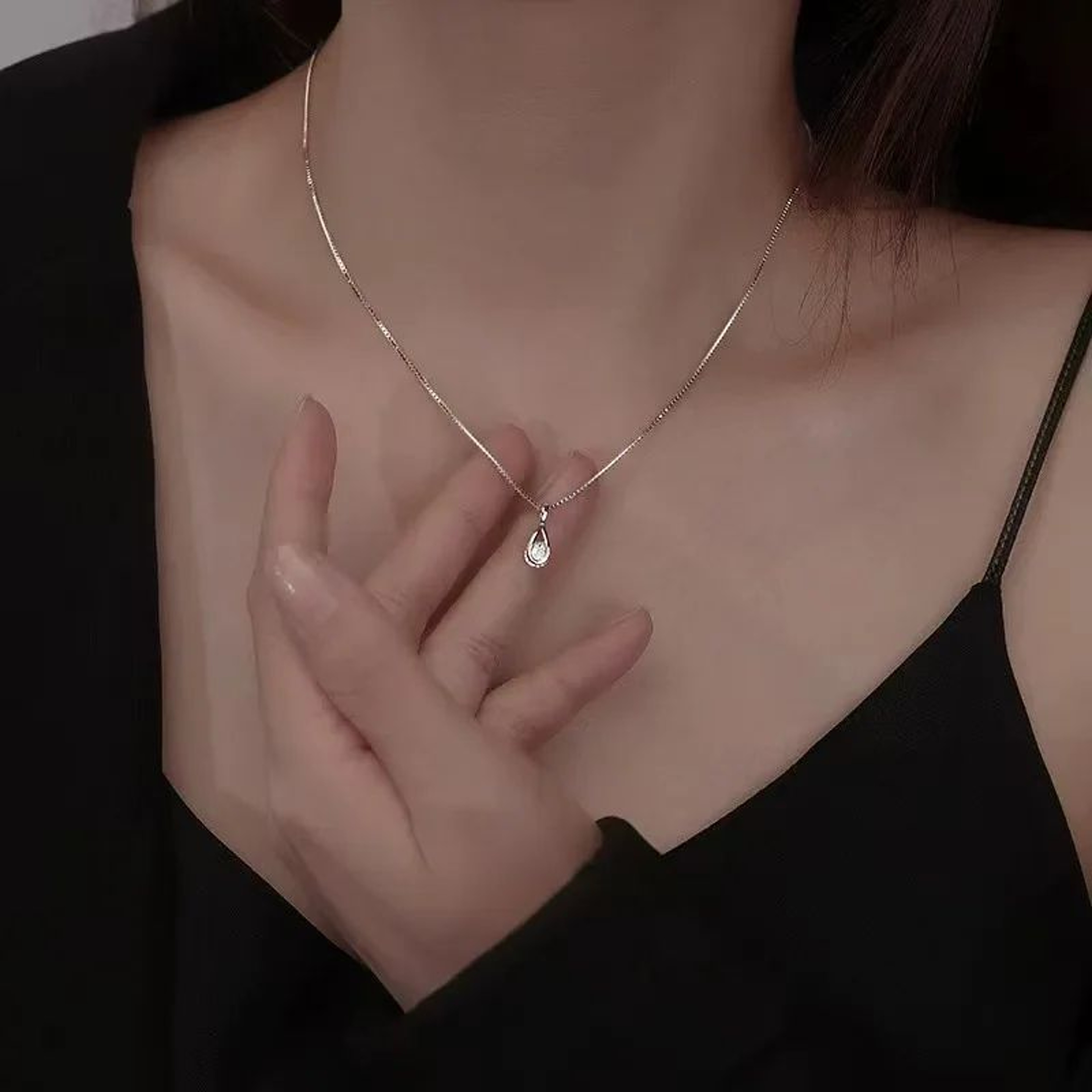 925 Sterling Silver Zircon Water Drop Necklace  Minimalist Geometric Collarbone Chain For Women 1
