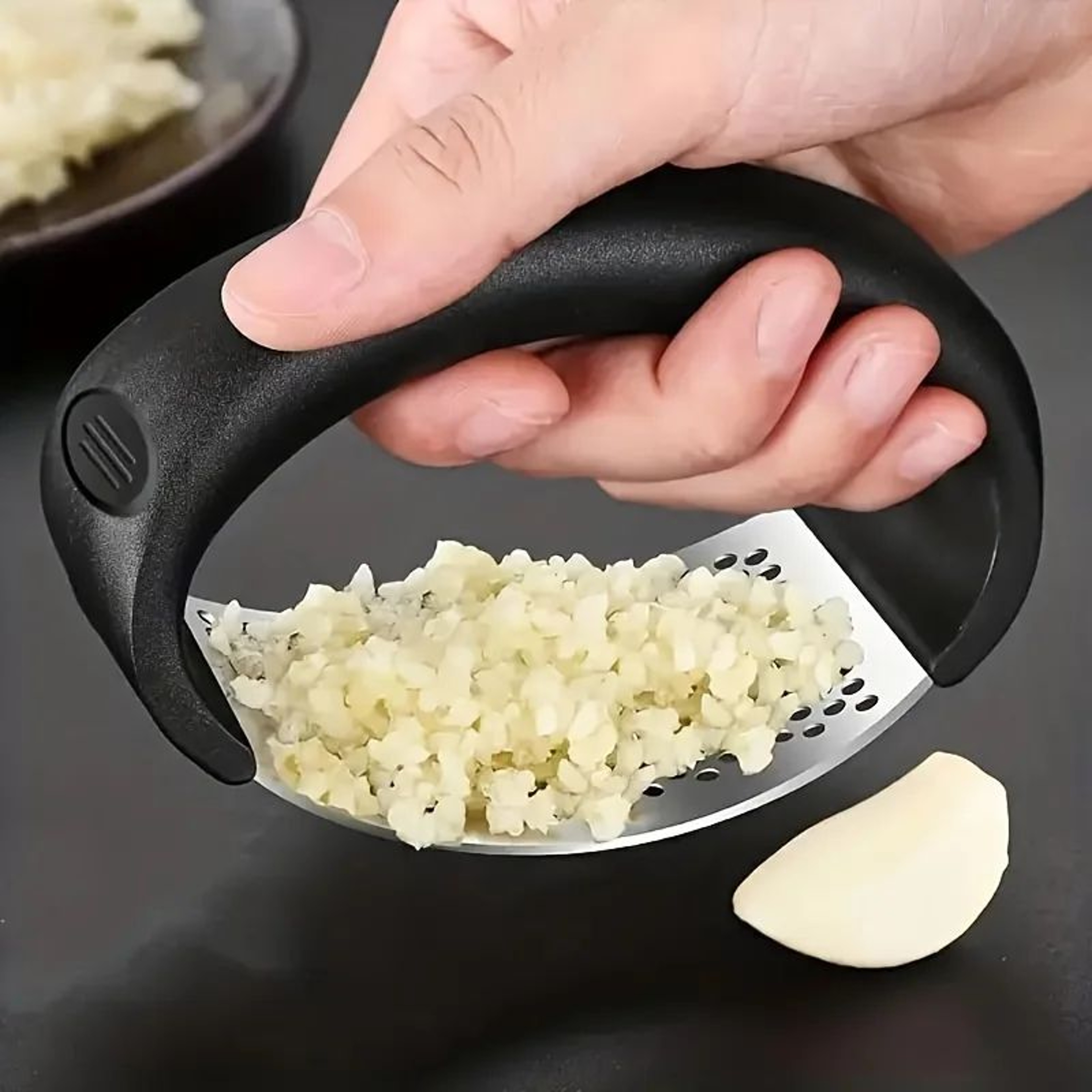 4in Stainless Steel Garlic Press  Heavy Duty Garlic  Ginger Mincer Easy Clean Kitchen Tool 0