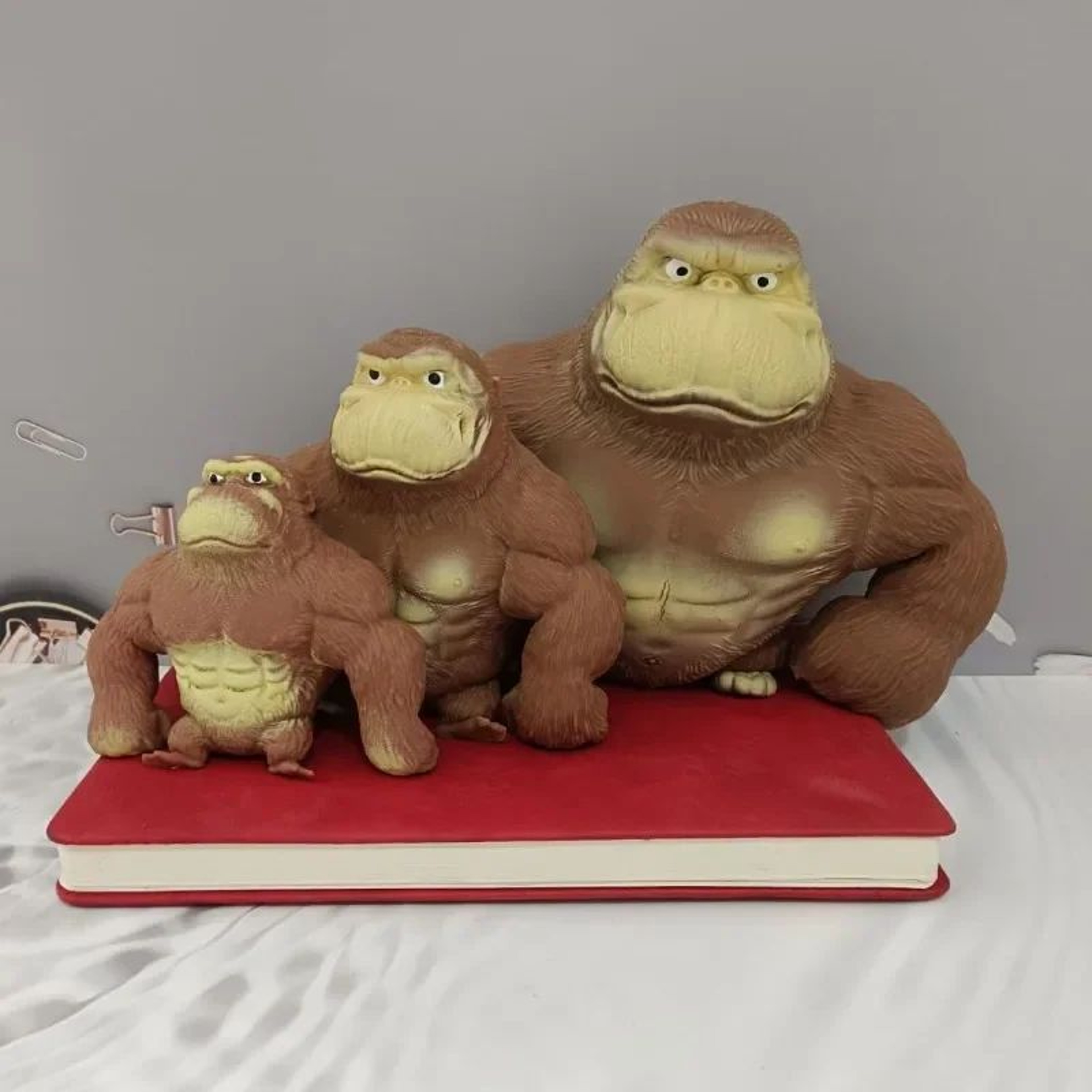 Stretchy Cute Gorilla Figurine  Funny Squeeze Monkey Desk Toy  Home Decor 2