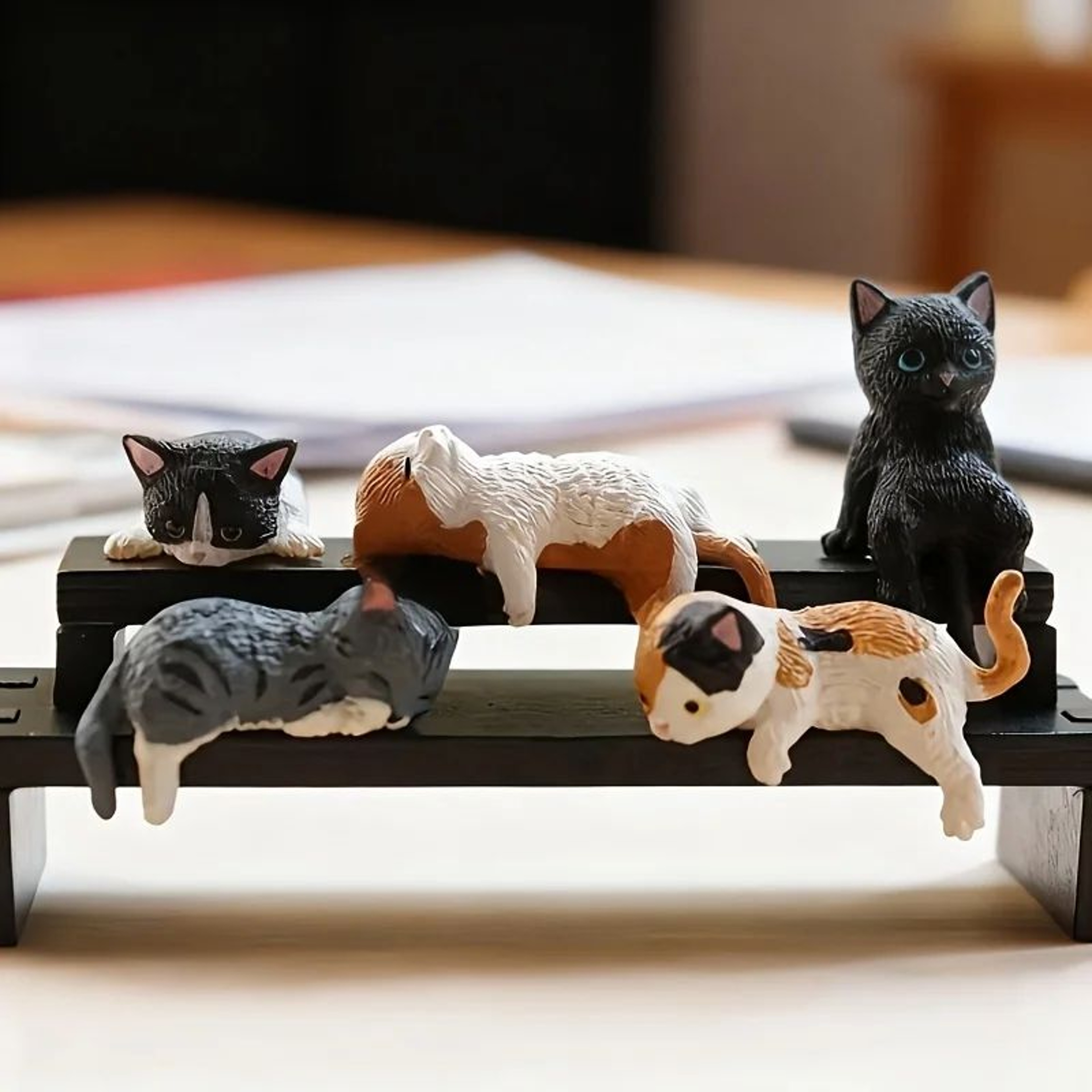 5Pack Kawaii Healing Cat Screen Sitter Figurines  Cute Monitor Desk Companion Decor 0