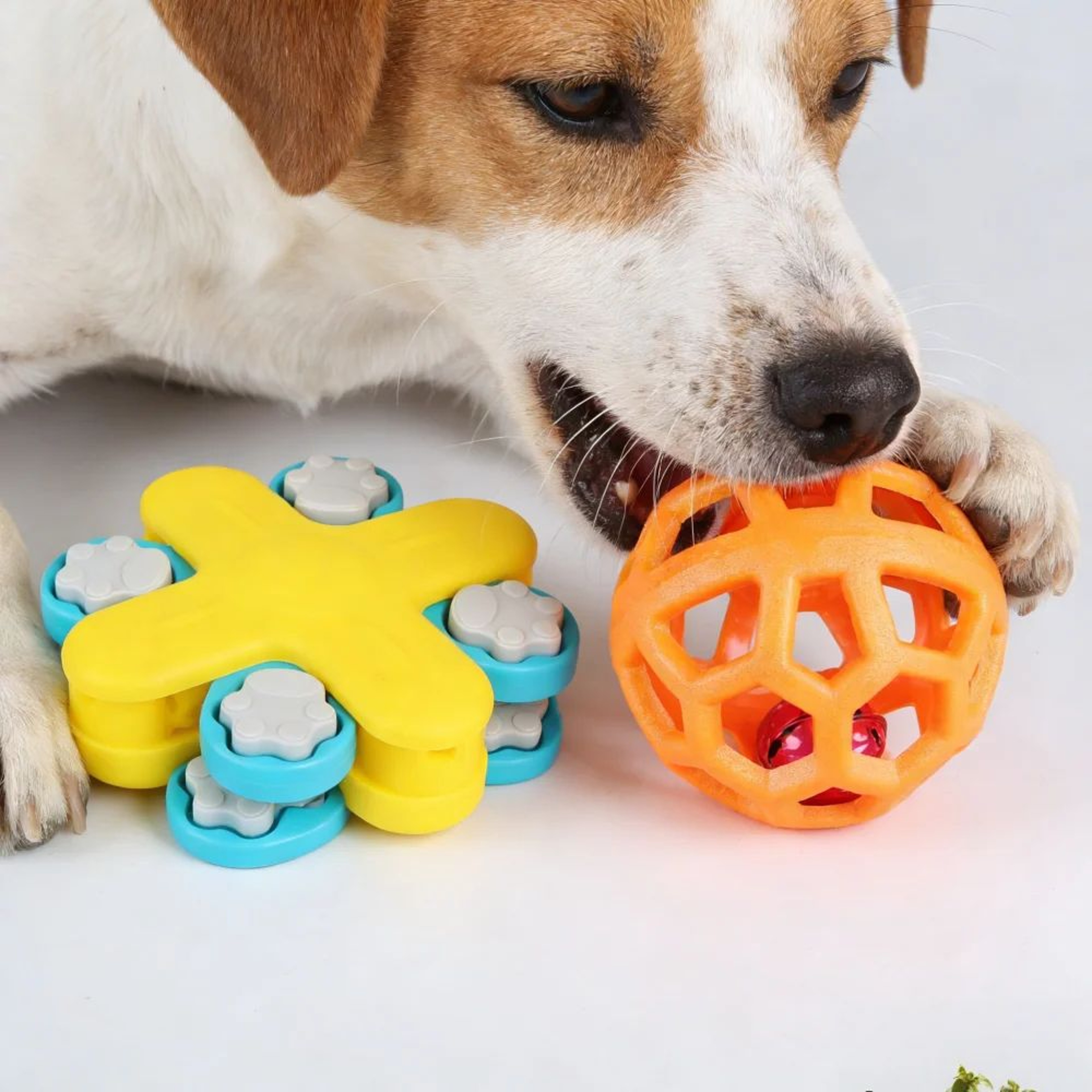 Interactive Rubber Dog Ball Toy With Bell  Teeth Cleaning Chew Toy For Puppies  Dogs 18