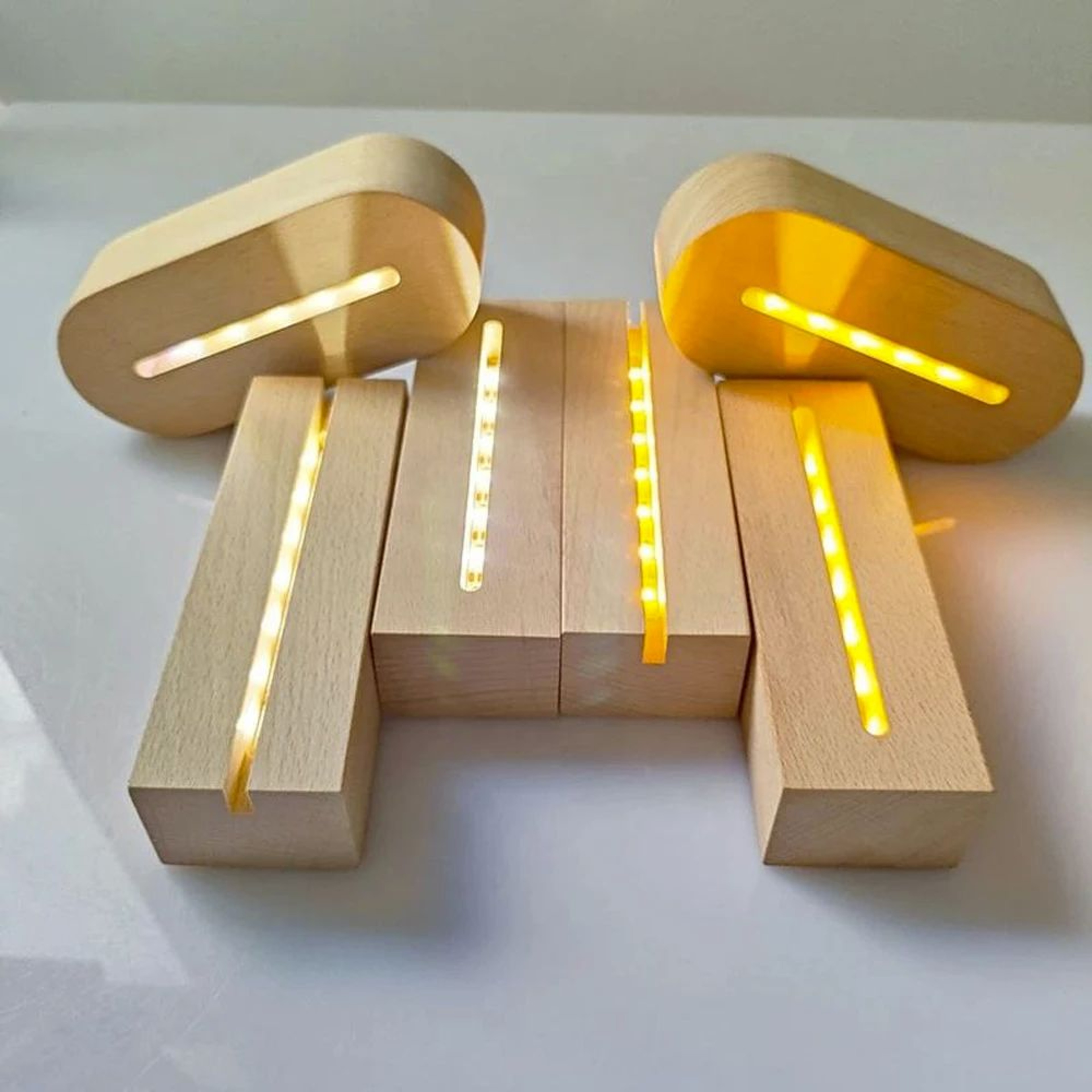 Beech Wood LED Light Display Base  AAA Battery Powered Stand For Acrylic Crystal Resin  Glass Art D 0
