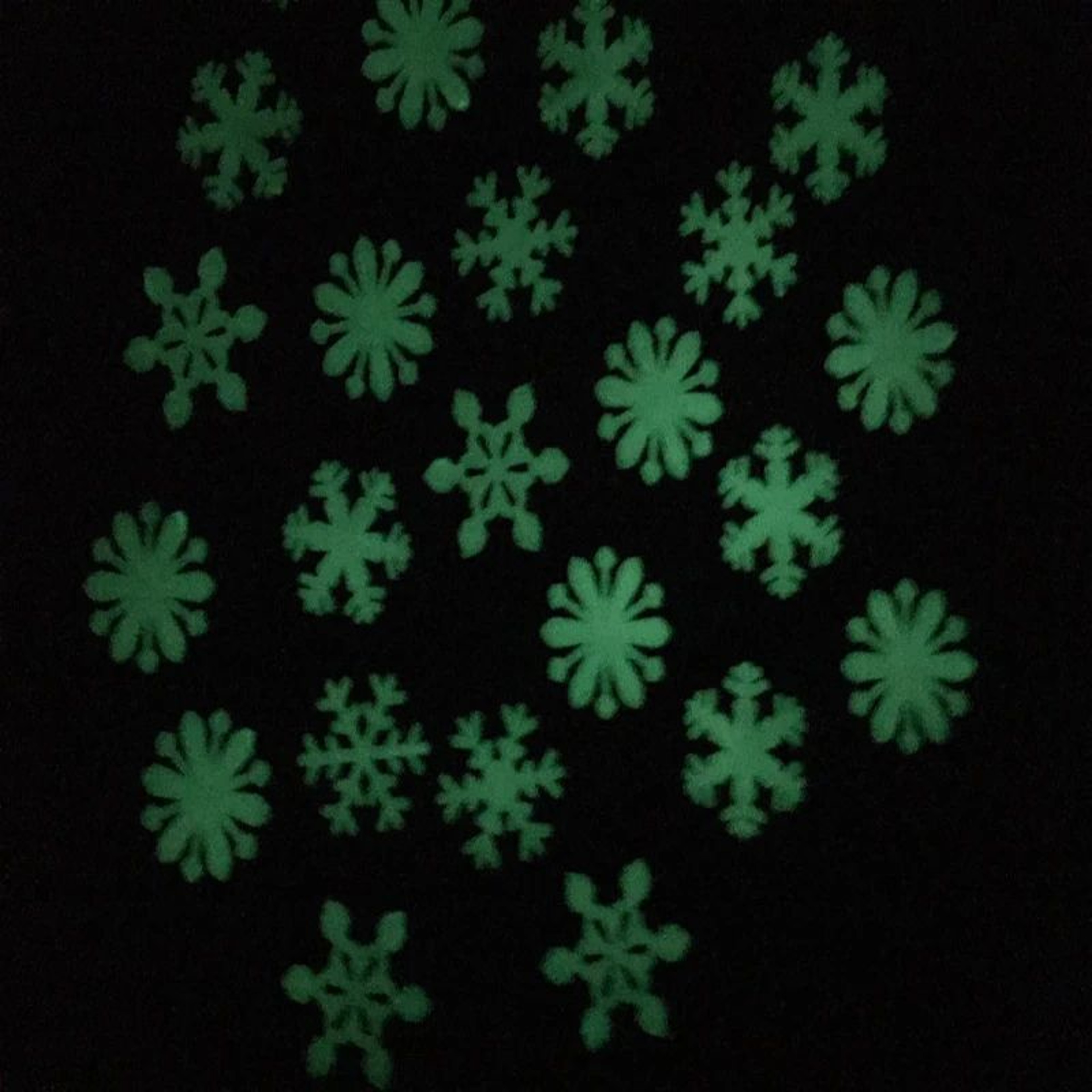 50pcs Glow In The Dark Snowflake Wall Stickers  Luminous Christmas Decals For Kids Bedroom  Home De 3
