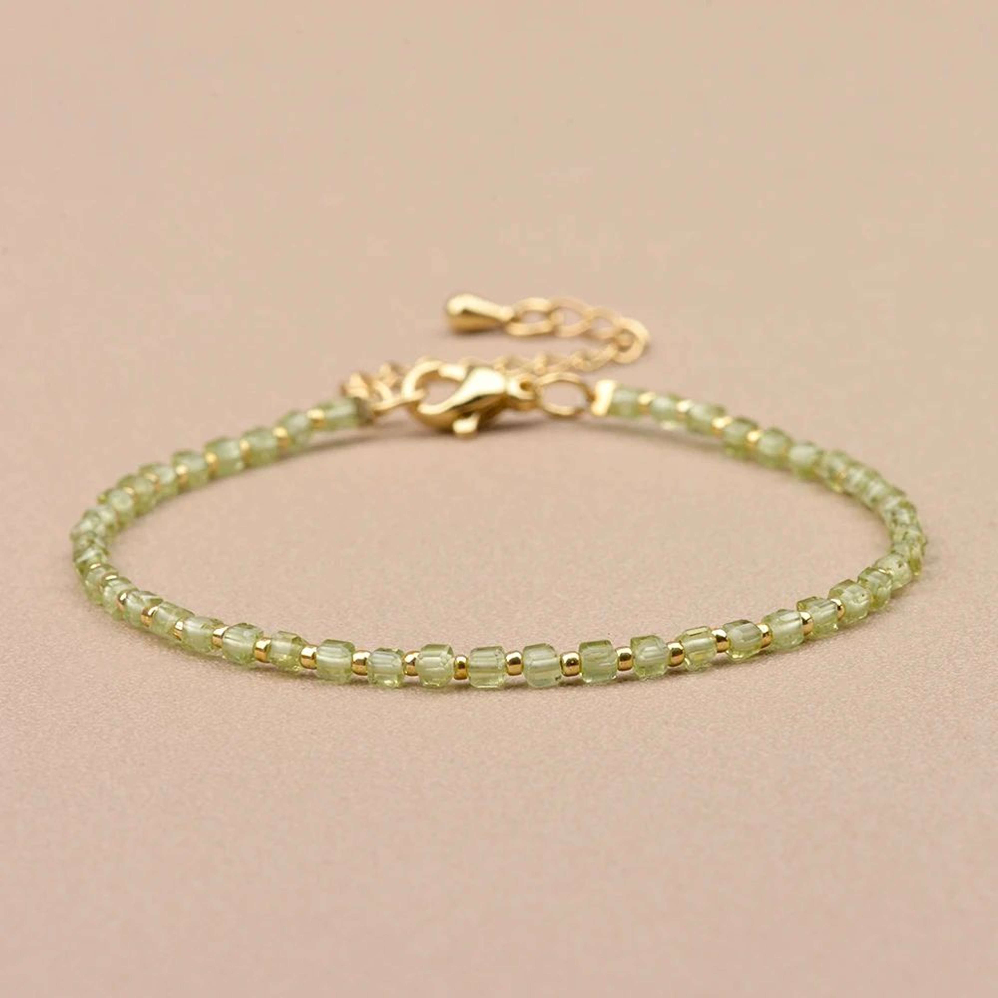 2mm Natural Stone Beaded Bracelet  Faceted Cube Seed Beads With Brass Clasp For Women Daily Jewelry 3
