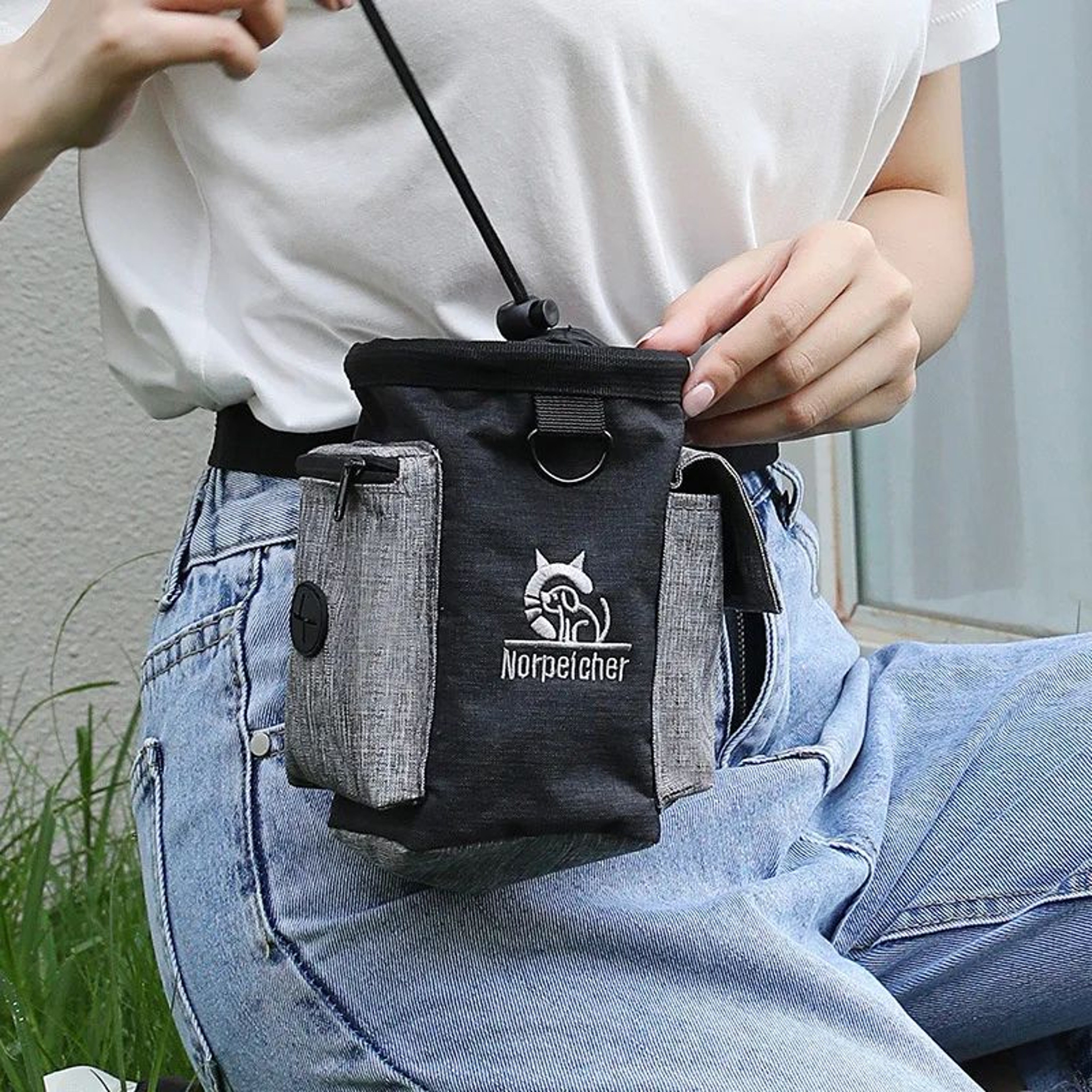 Oxford Dog Training Treat Pouch  Adjustable Pet Training Fanny Pack Snack Bag  Walking Reward Waist 0