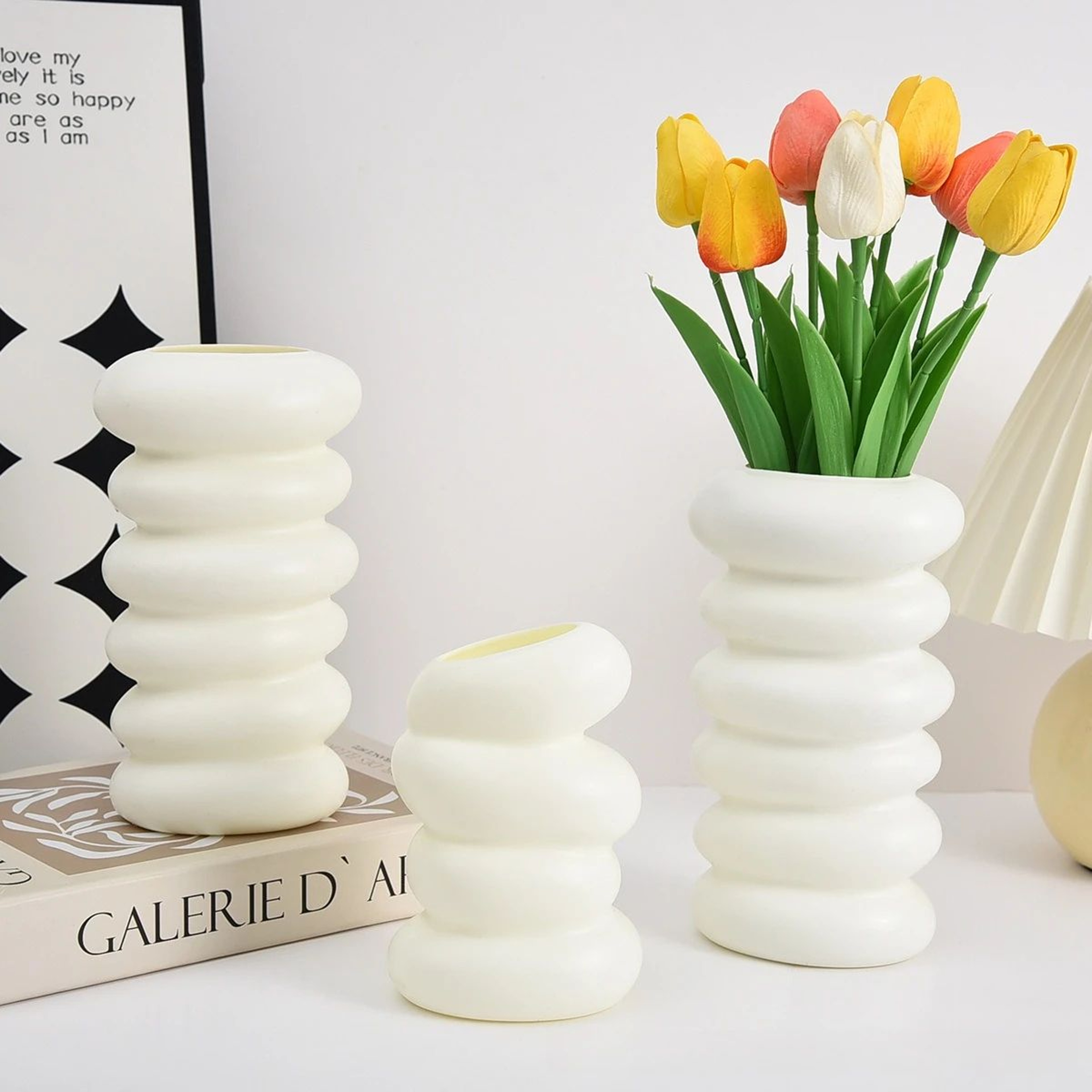 Nordic Spiral White Resin Vase  Modern Decorative Flower Vase For Living Room Bedroom  Home Decor 0