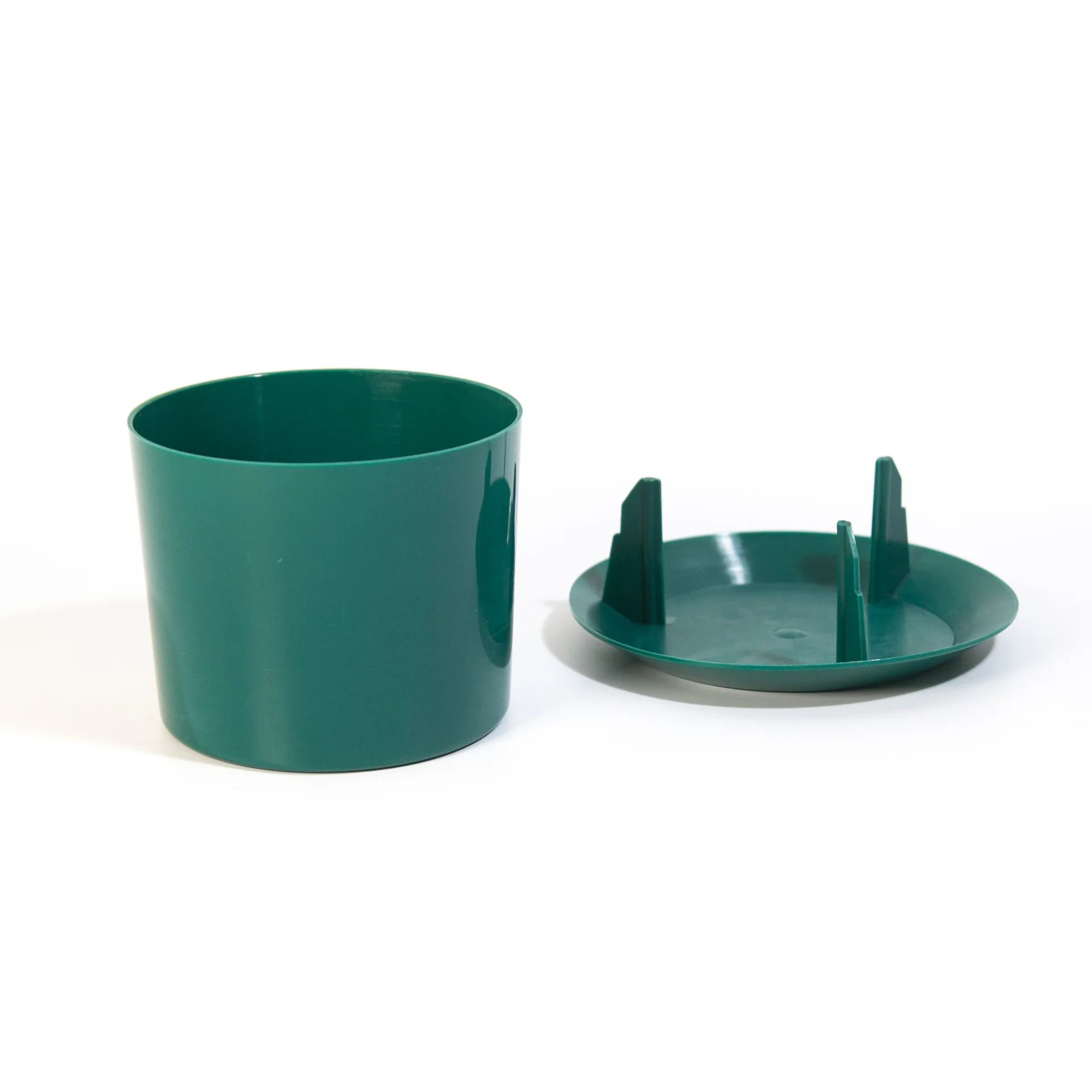 Plastic Snail Trap Box  Reusable Garden Snail Catcher Cage For Vegetable Gardens  Plant Protection 2