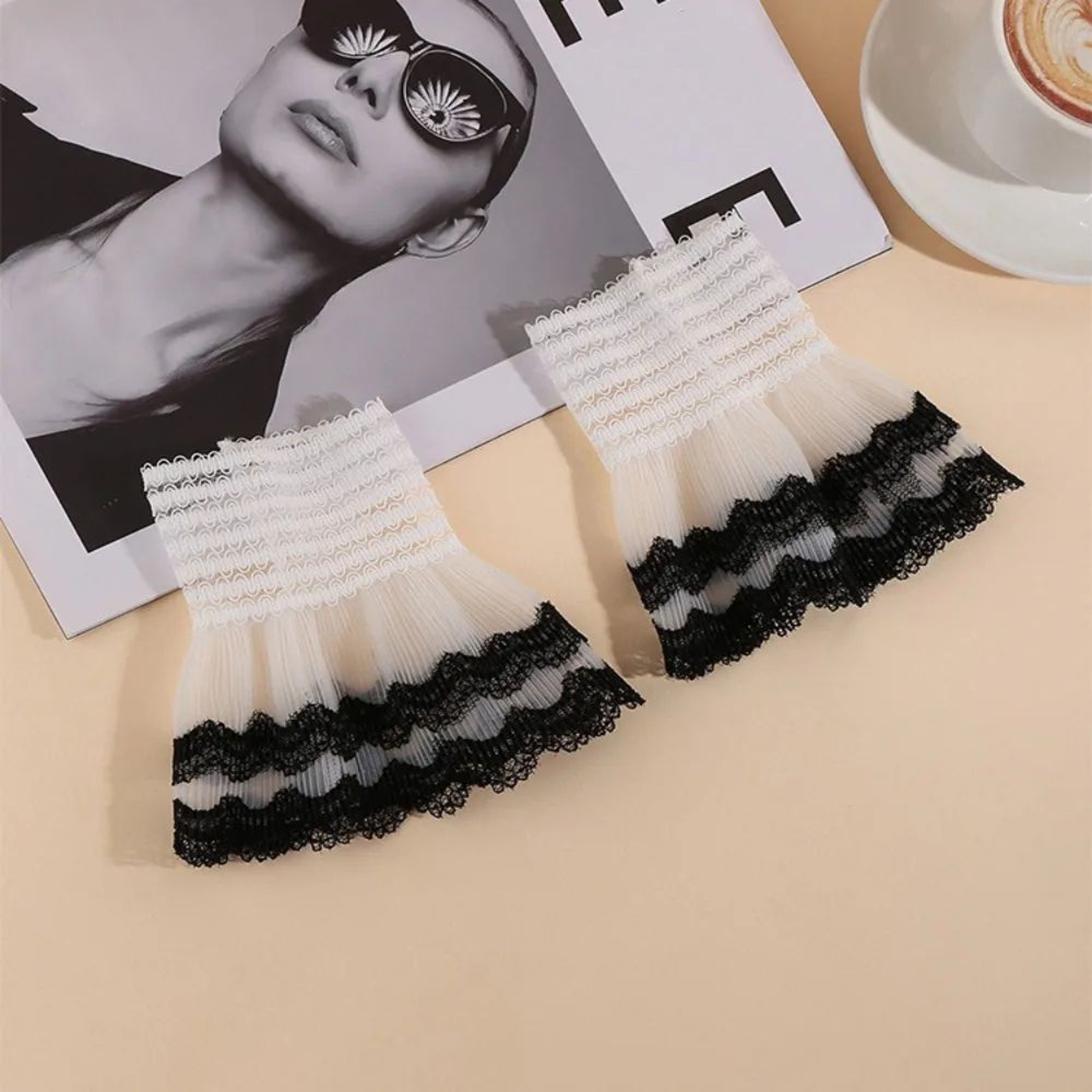 1 Pair Lace Detachable Sleeve Cuffs  Ruffle Fake Cuffs Sun Protection Wrist Sleeves For Women Sweat 13