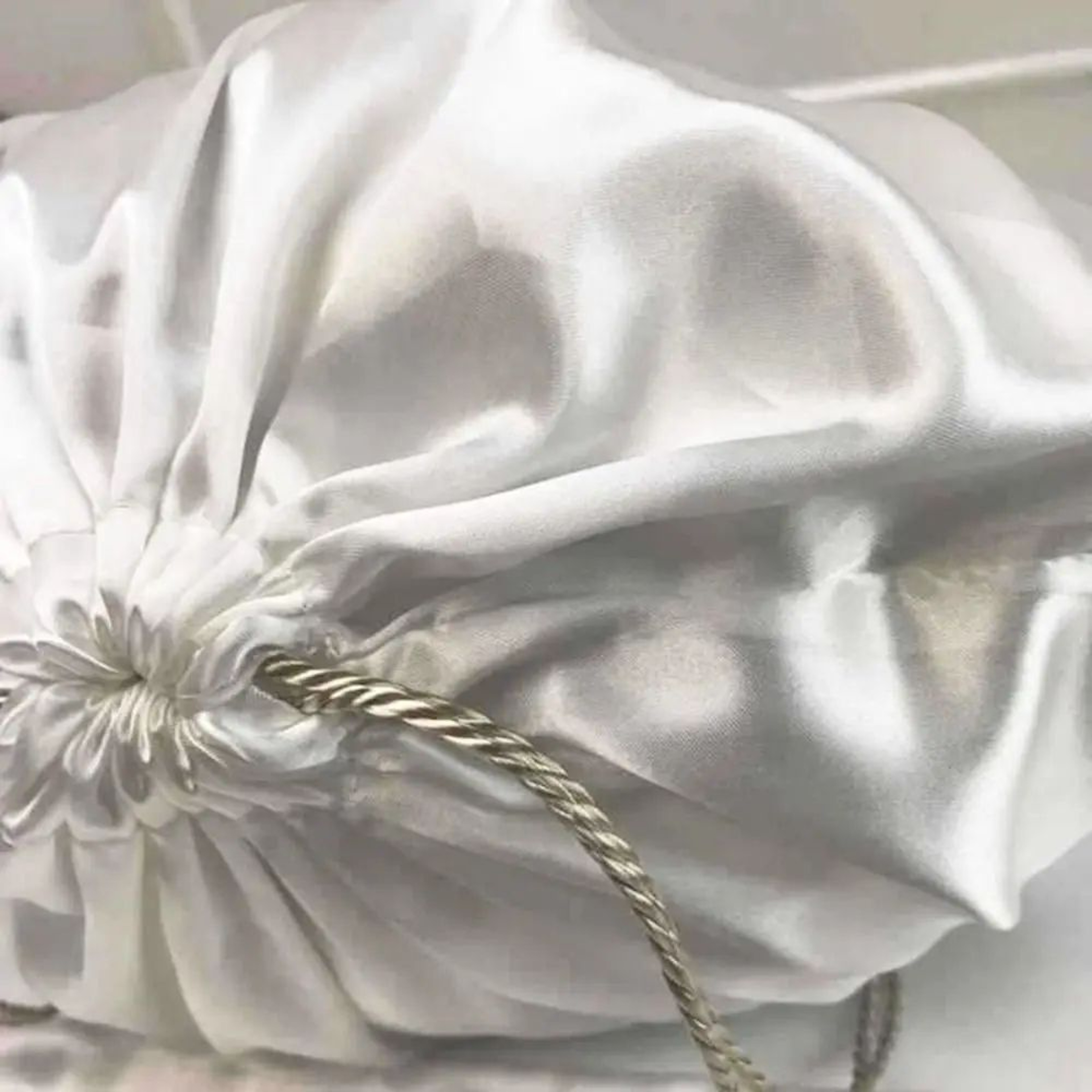 Reusable Silky Satin Dust Bag  Drawstring Storage Bag For Handbags Shoes  Clothing Organizer 3