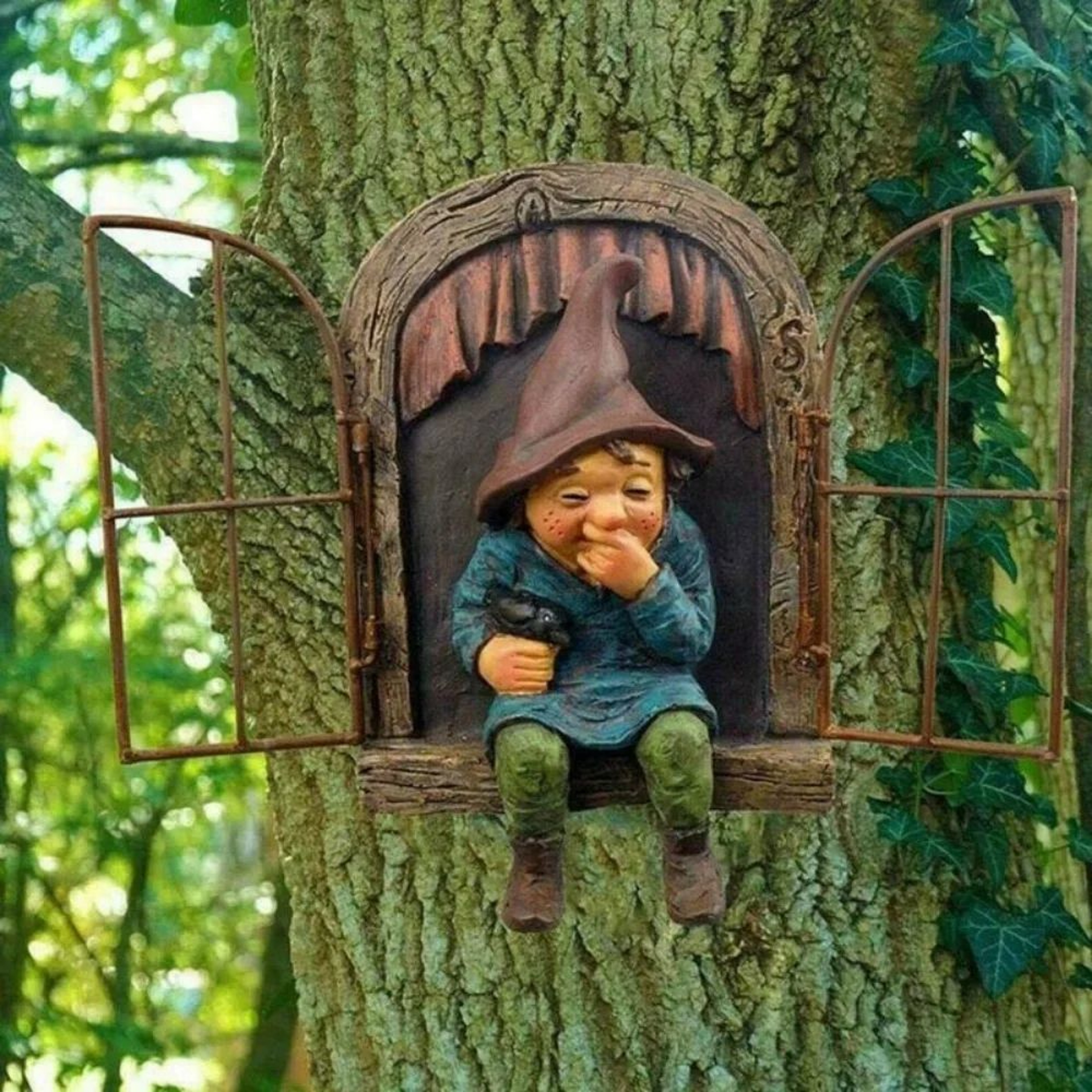 Creative Garden Gnome Tree Hugger Statue  Resin Elf Door Sculpture For Yard Porch  Outdoor Garden D 1