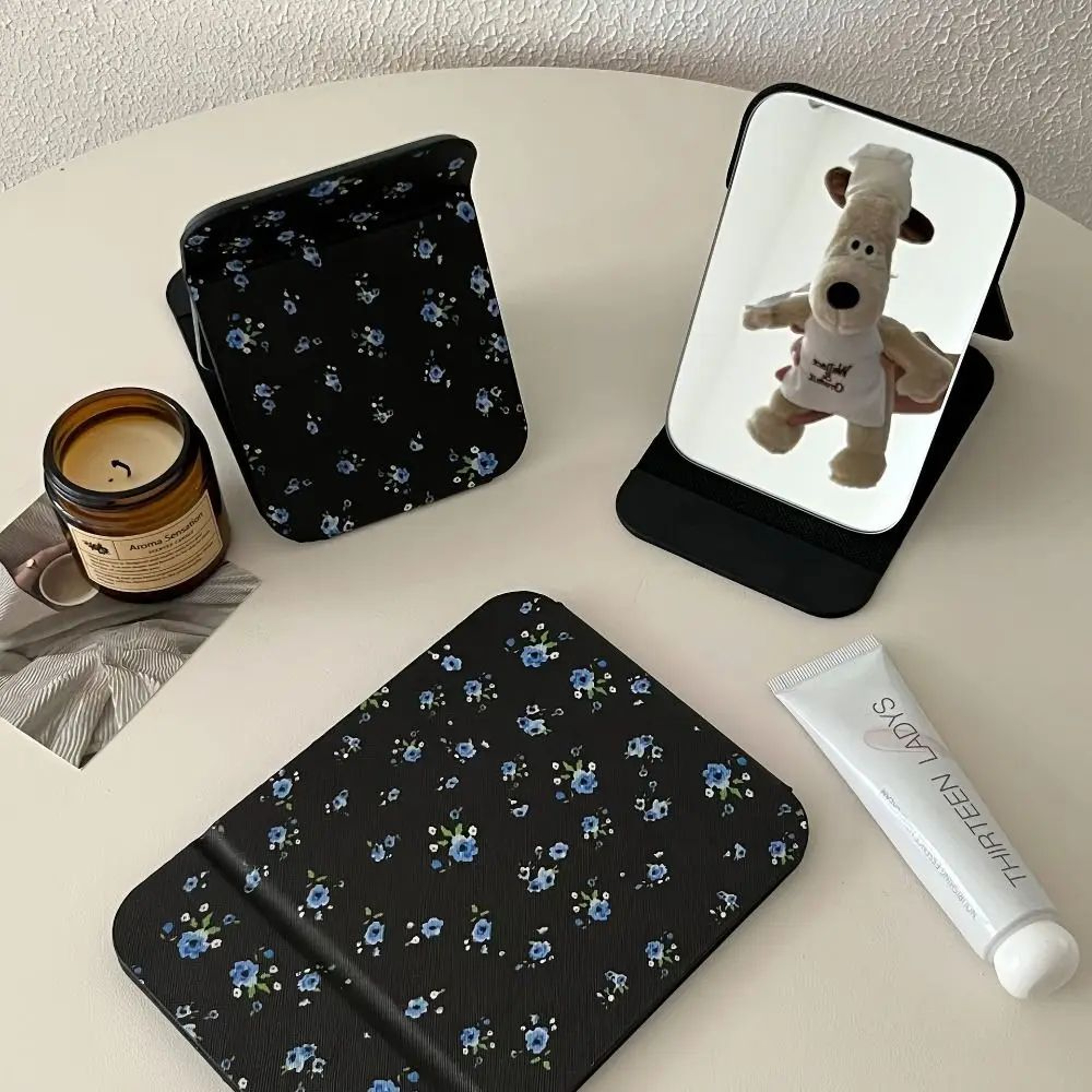 PU Leather Folding Makeup Mirror  Portable Desktop Vanity Stand Mirror For Travel Makeup Skincare   7