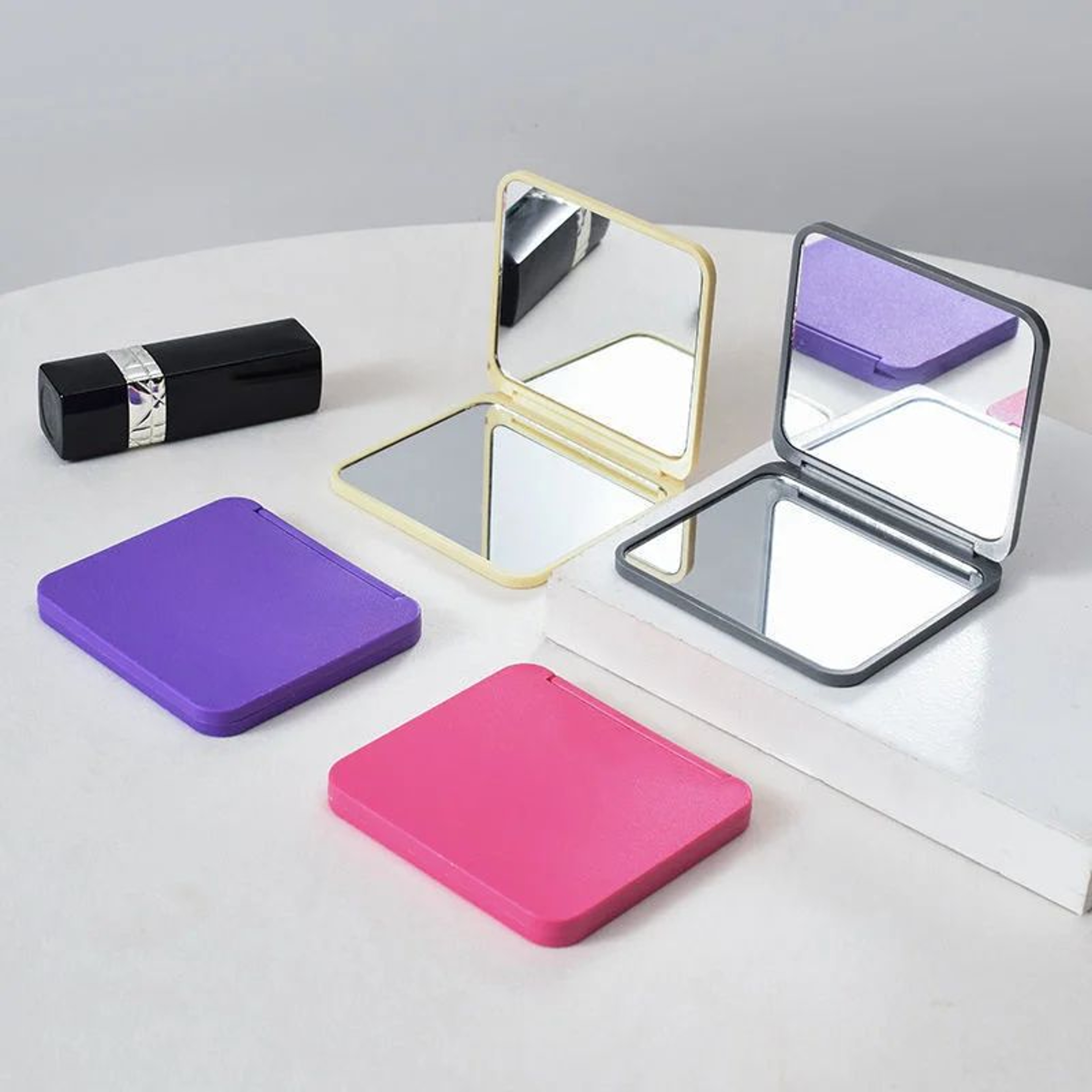 DoubleSided Square Compact Makeup Mirror  Portable Pocket Vanity Mirror With Glass Surface For Wome 2