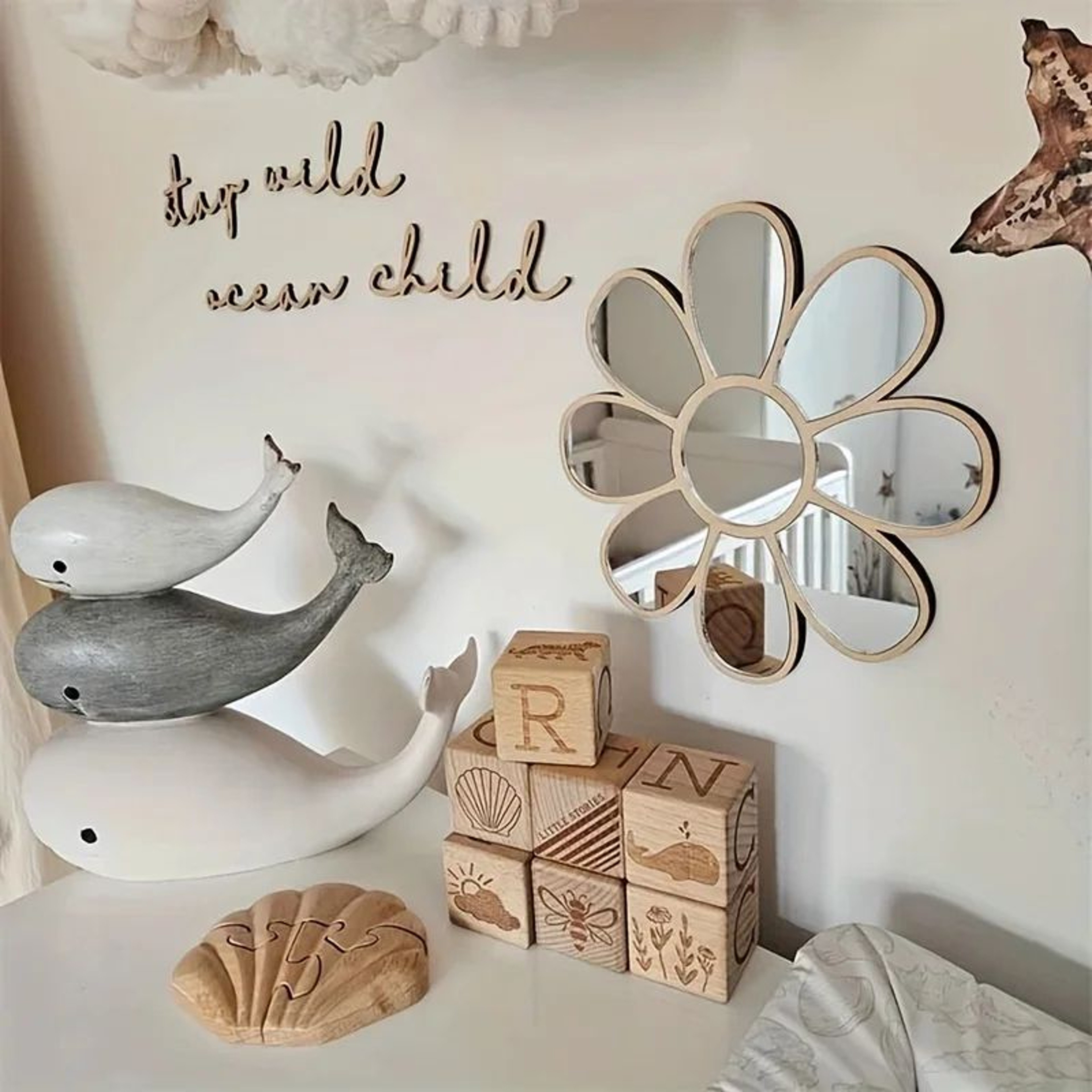 Nordic Daisy Wall Mirror  Decorative Flower Shaped Acrylic Mirror For Girls Bedroom NoDrill EasyHan 5