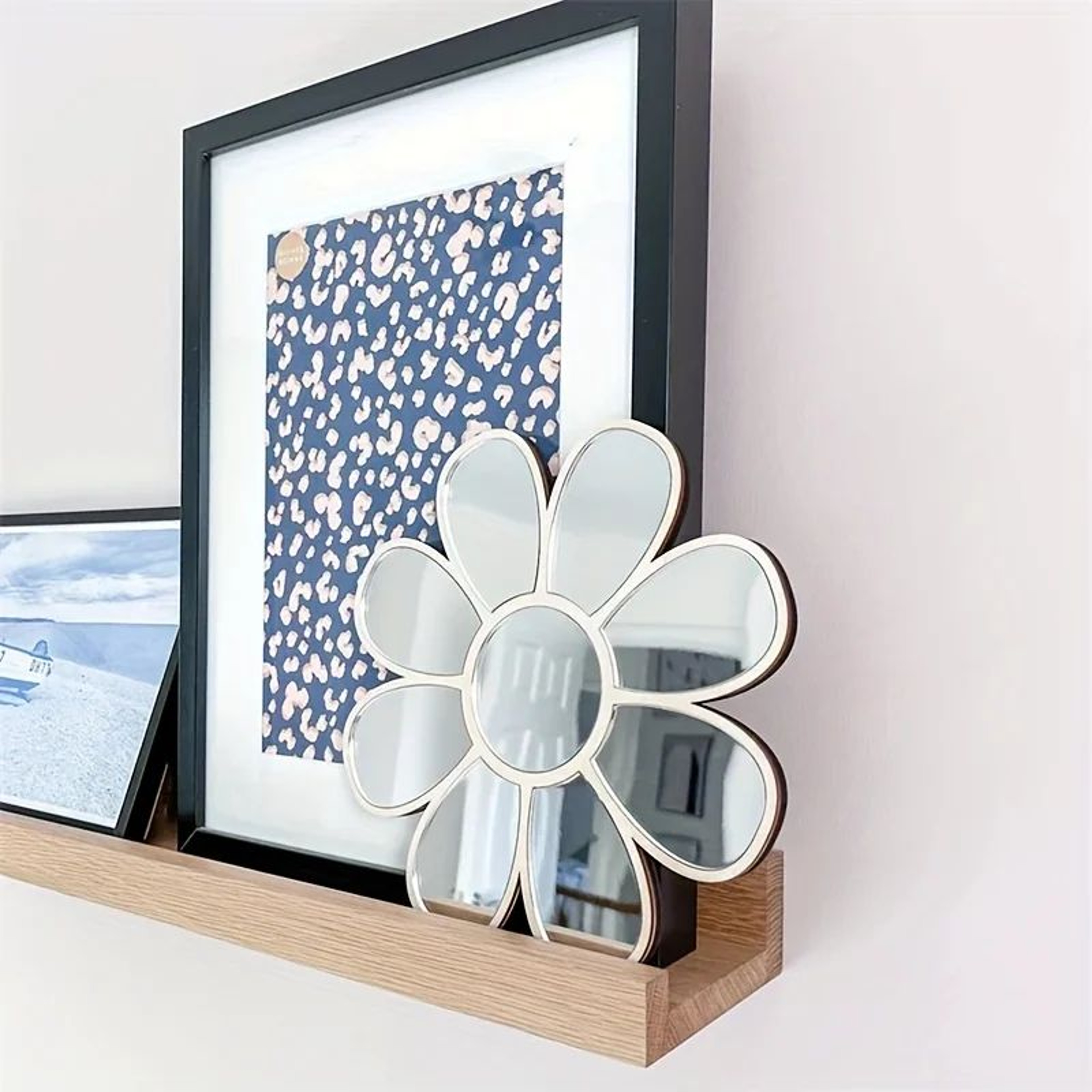 Nordic Daisy Wall Mirror  Decorative Flower Shaped Acrylic Mirror For Girls Bedroom NoDrill EasyHan 3